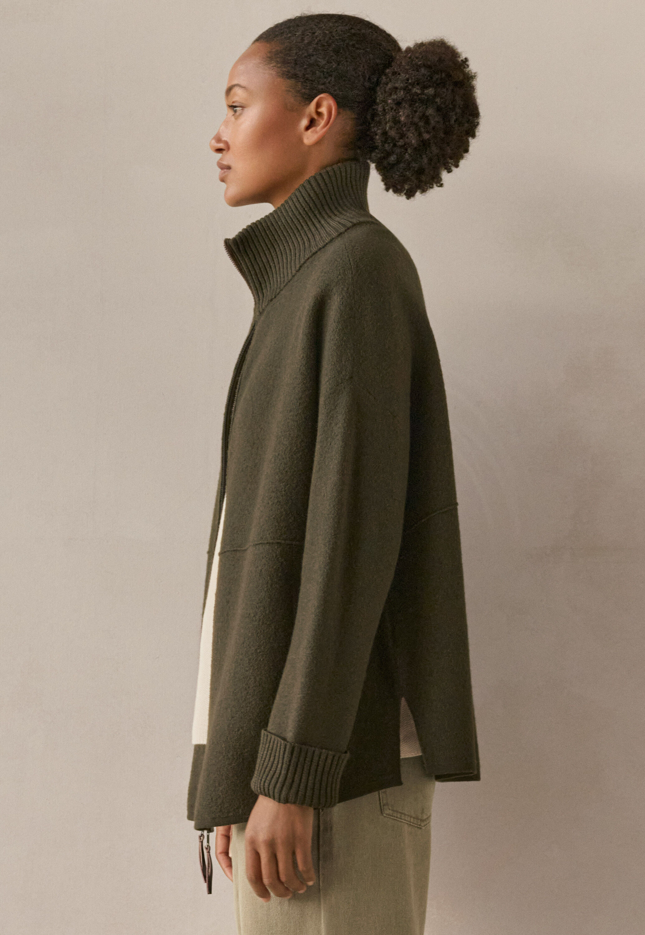 Zip-front knitted jacket