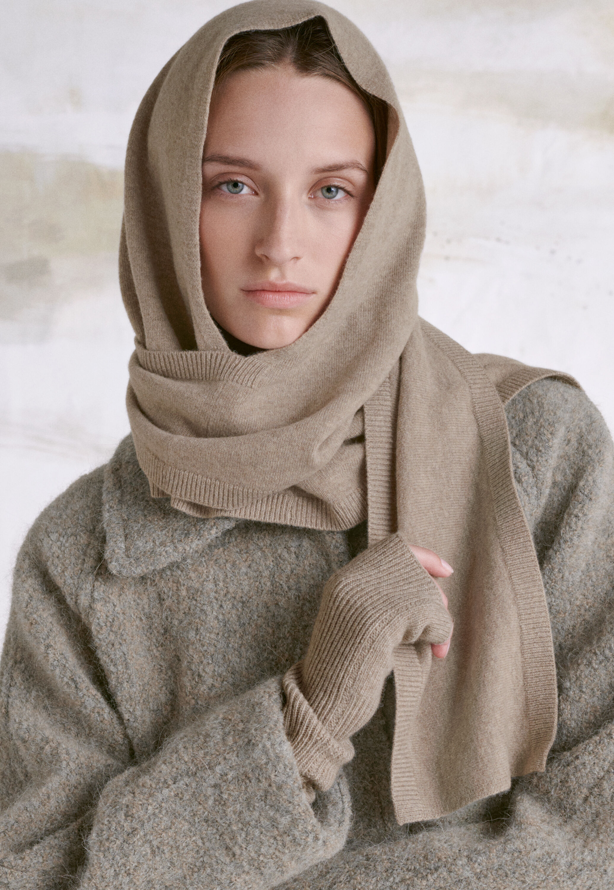 Knitted head-scarf