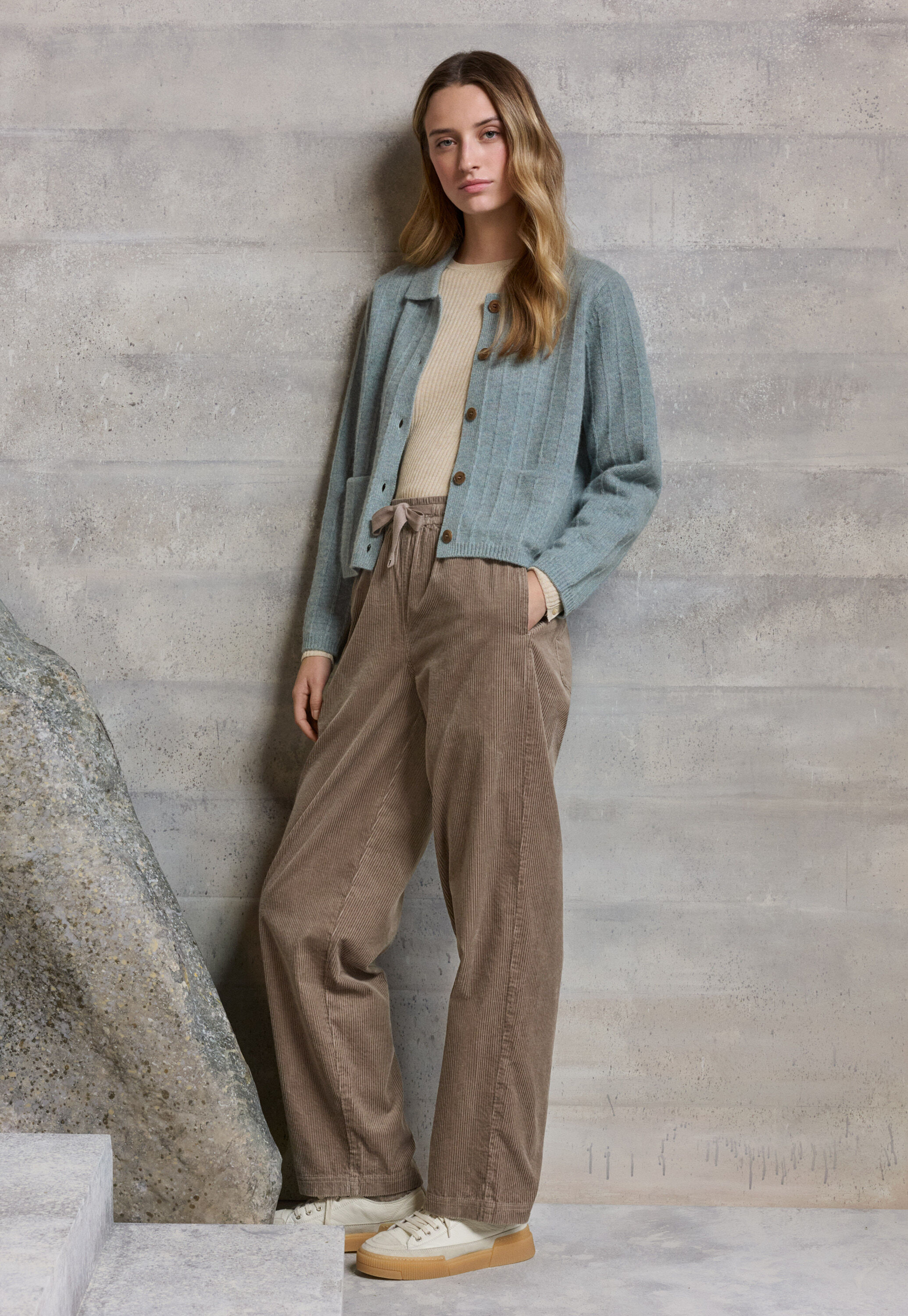 Collared cardigan