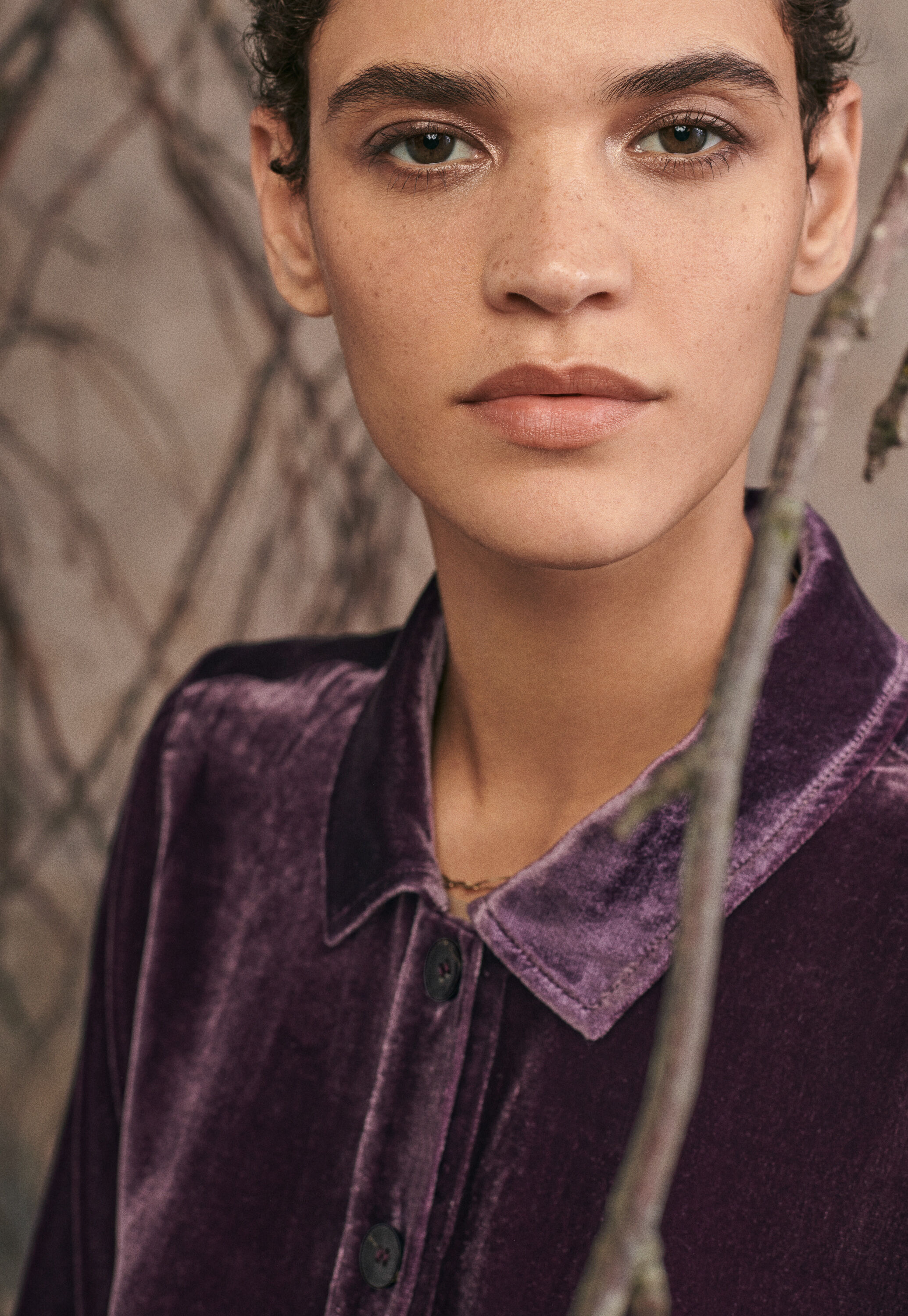 Velvet collared top