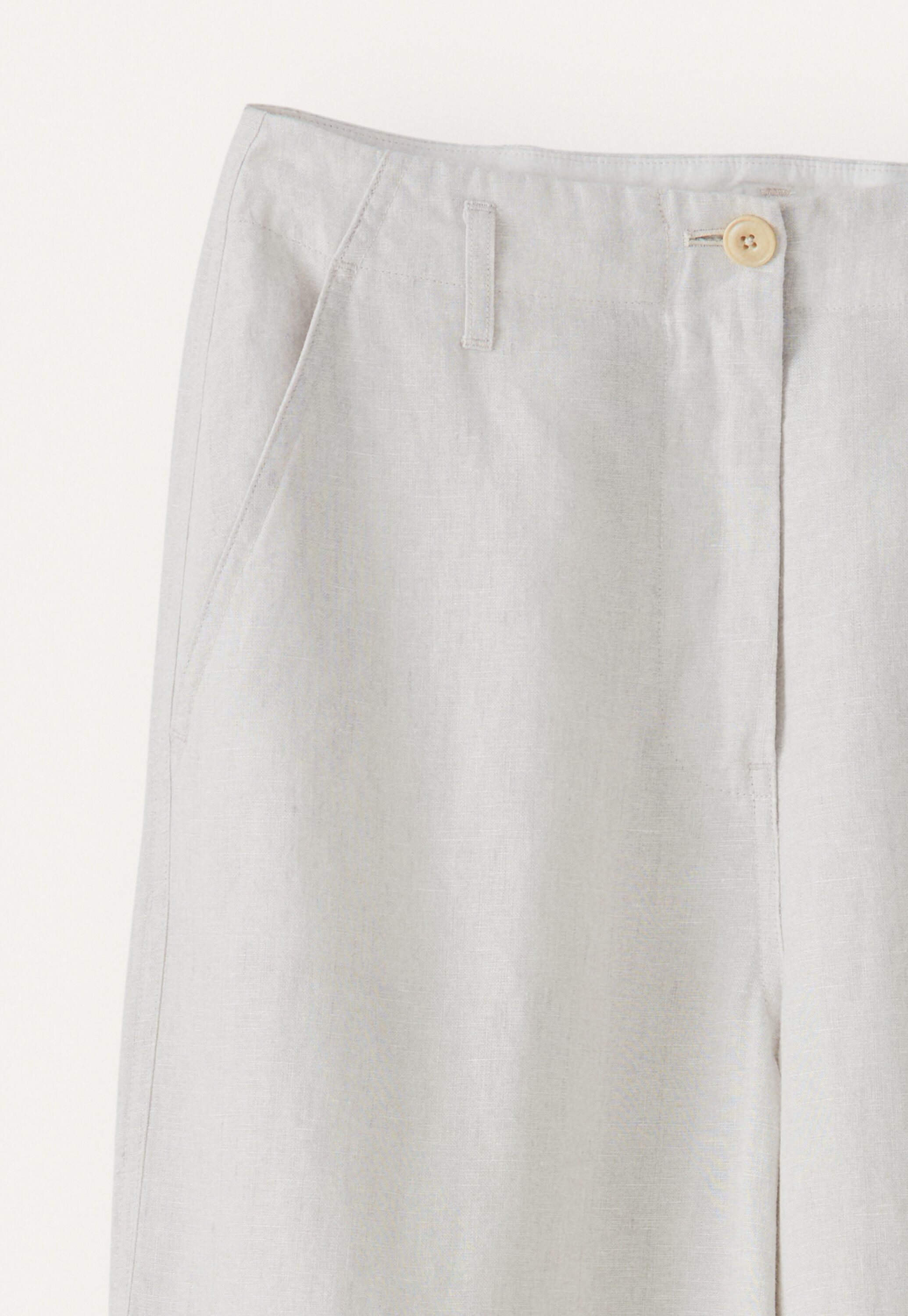 Straight-leg trousers