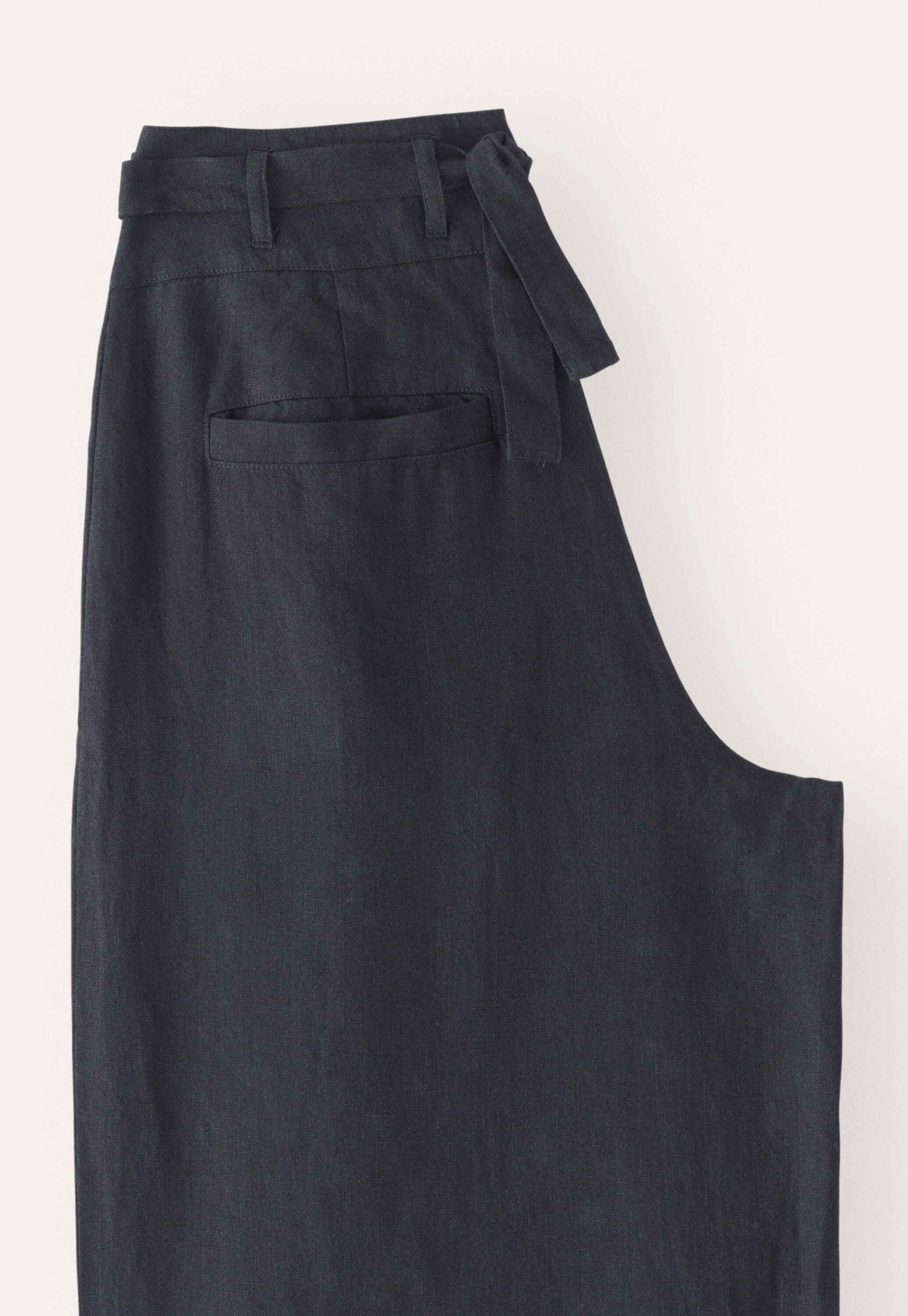Wide-leg trousers