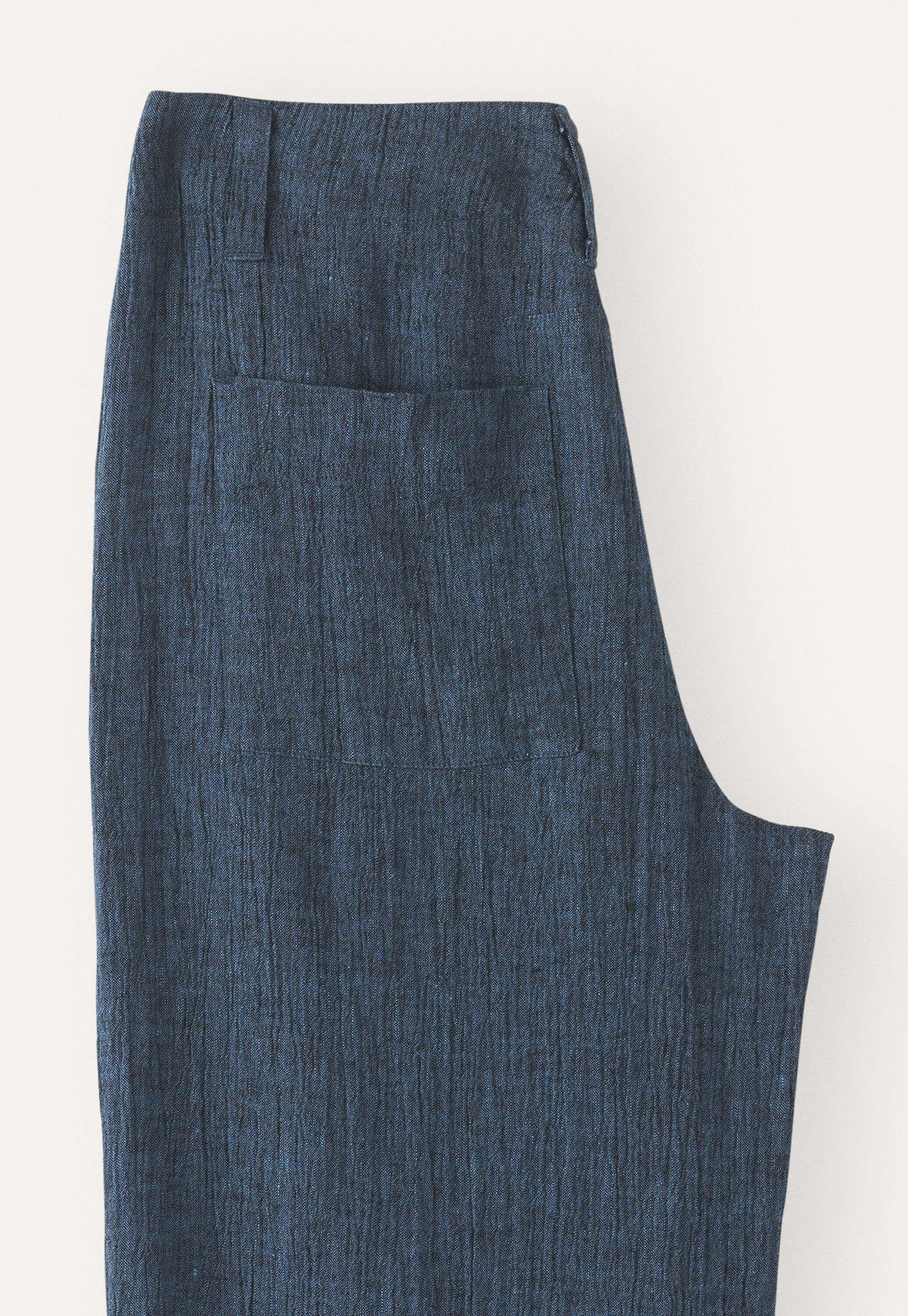Front-seam trousers