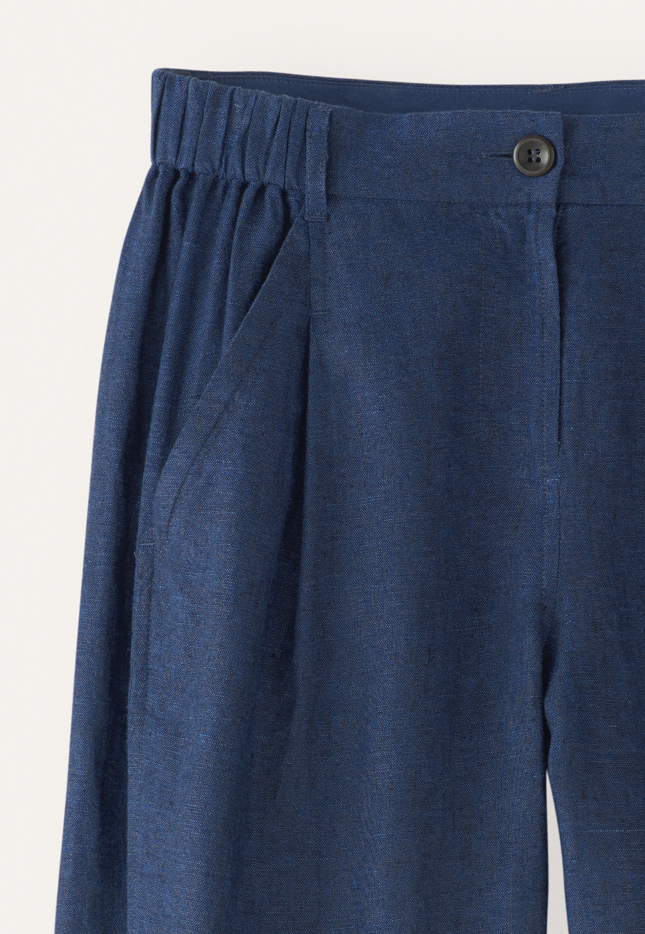 Cropped tapered trousers