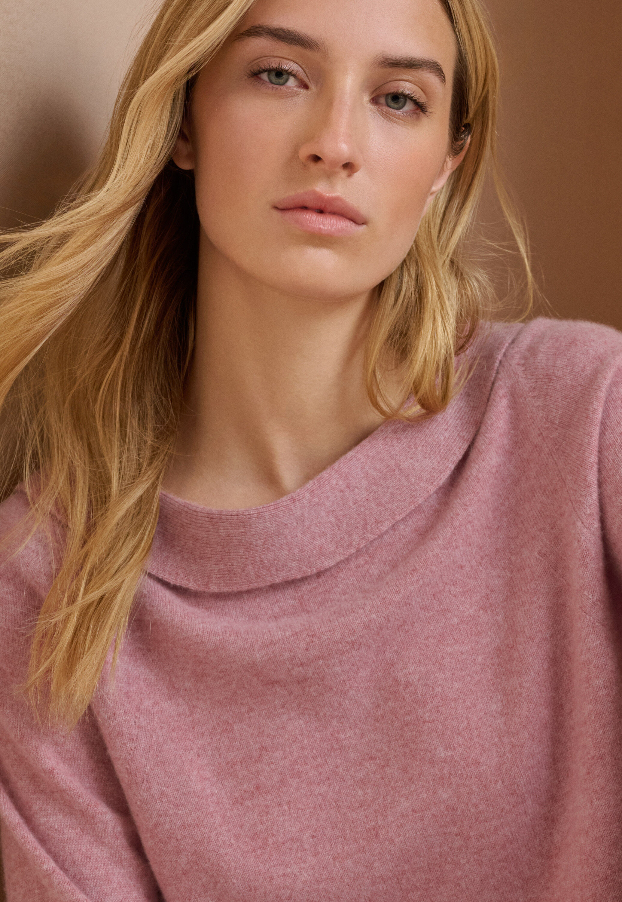 Turn-over boat-neck sweater