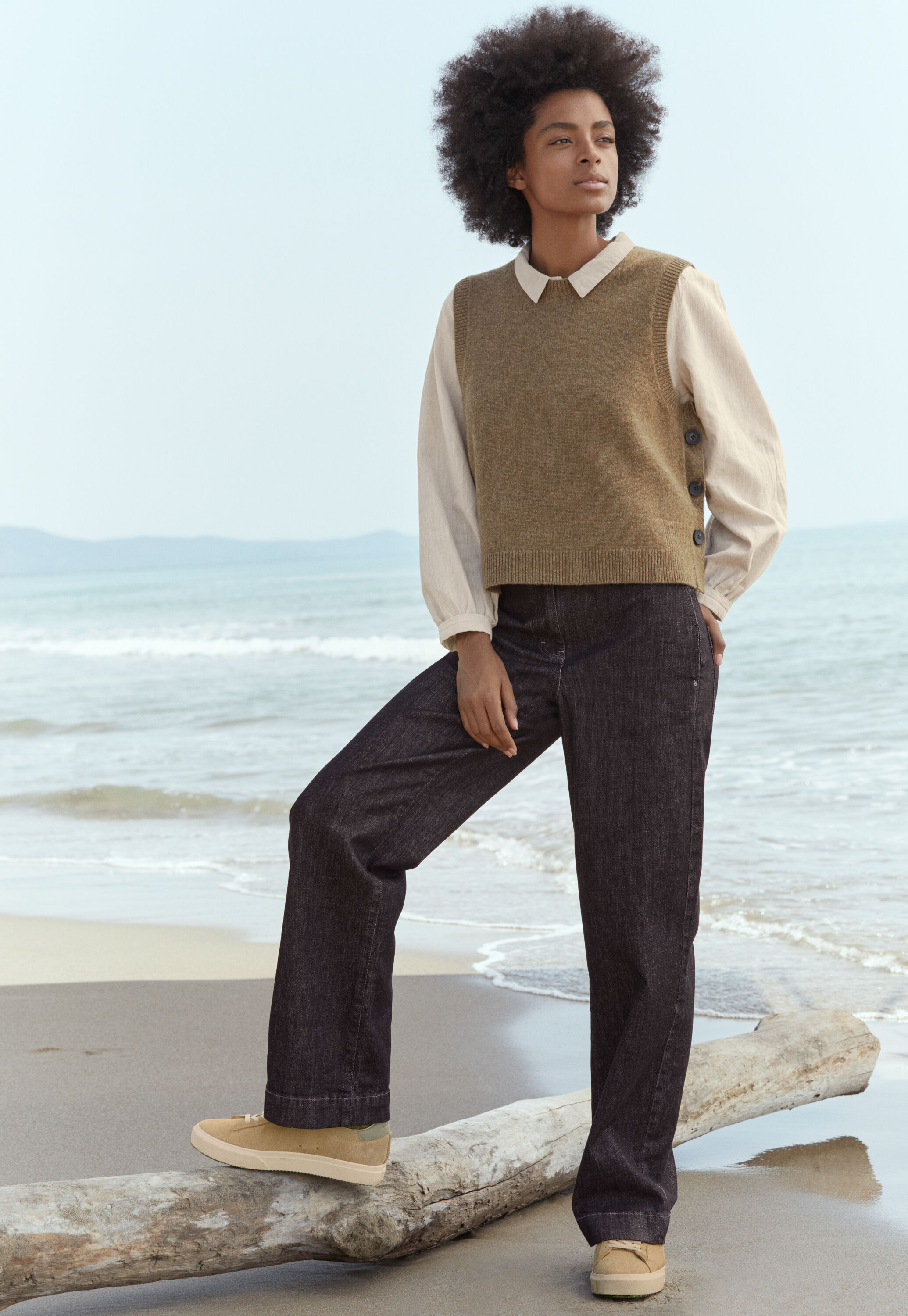 Relaxed straight leg jeans