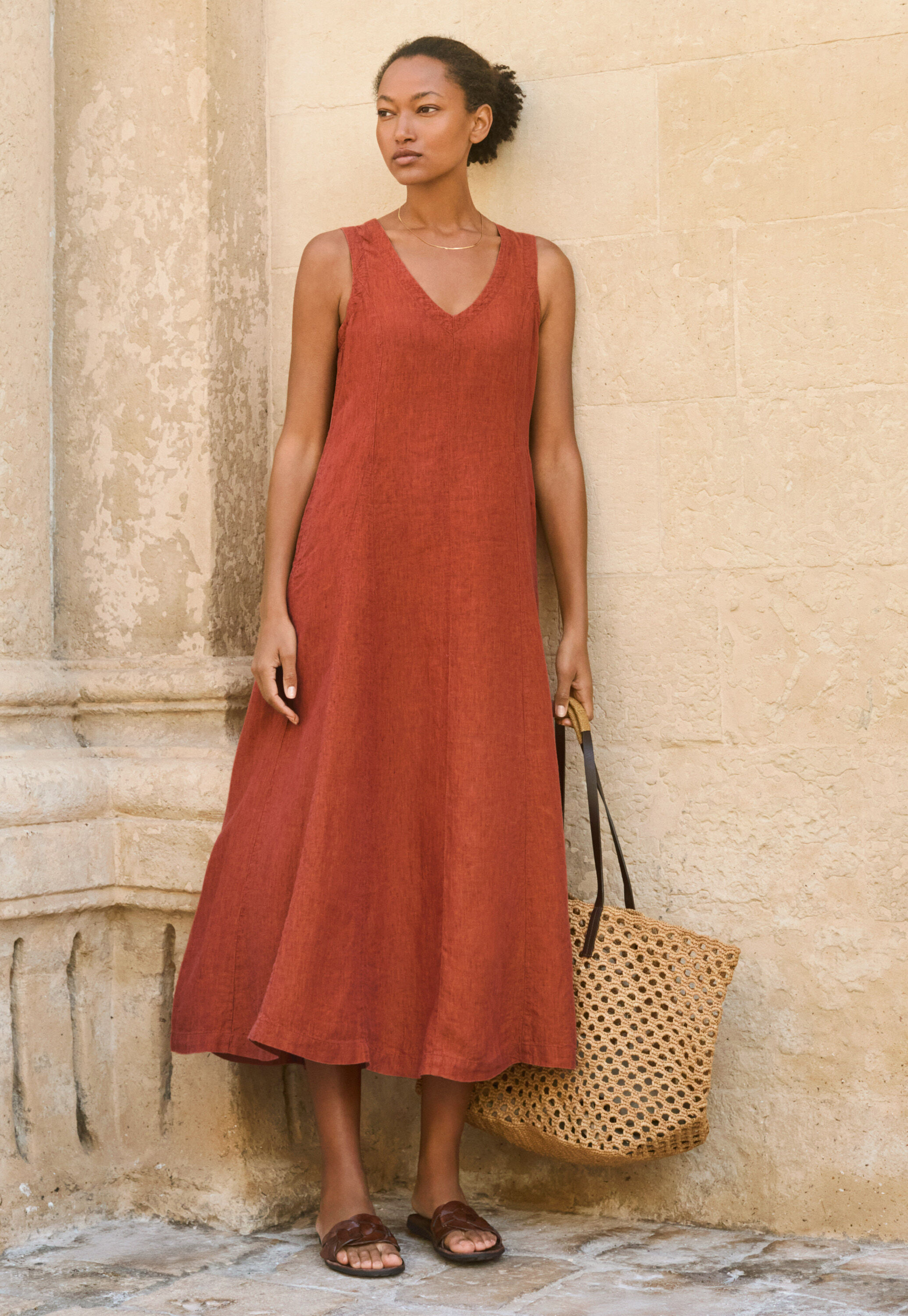 V-neck linen dress
