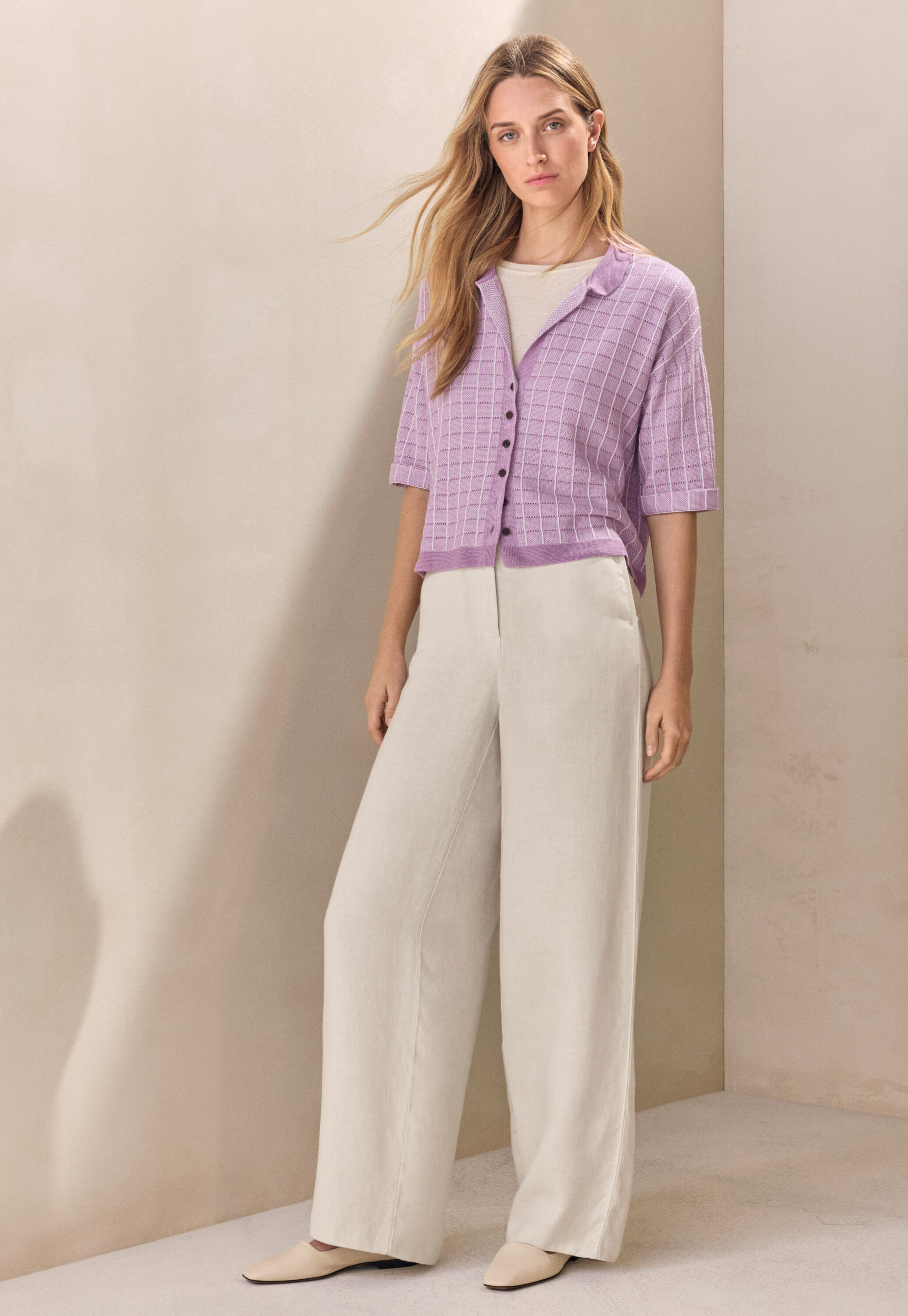 Wide-leg trousers