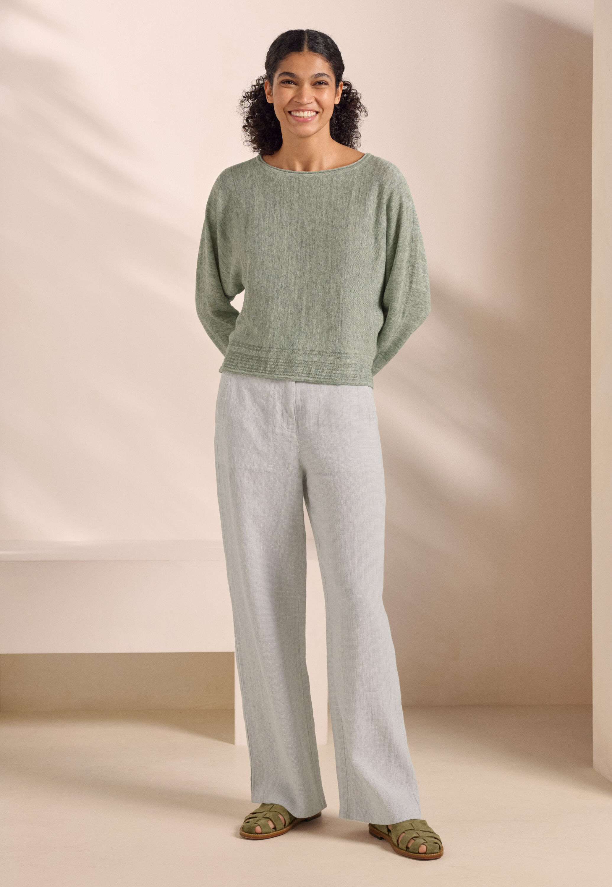 Straight-leg trousers