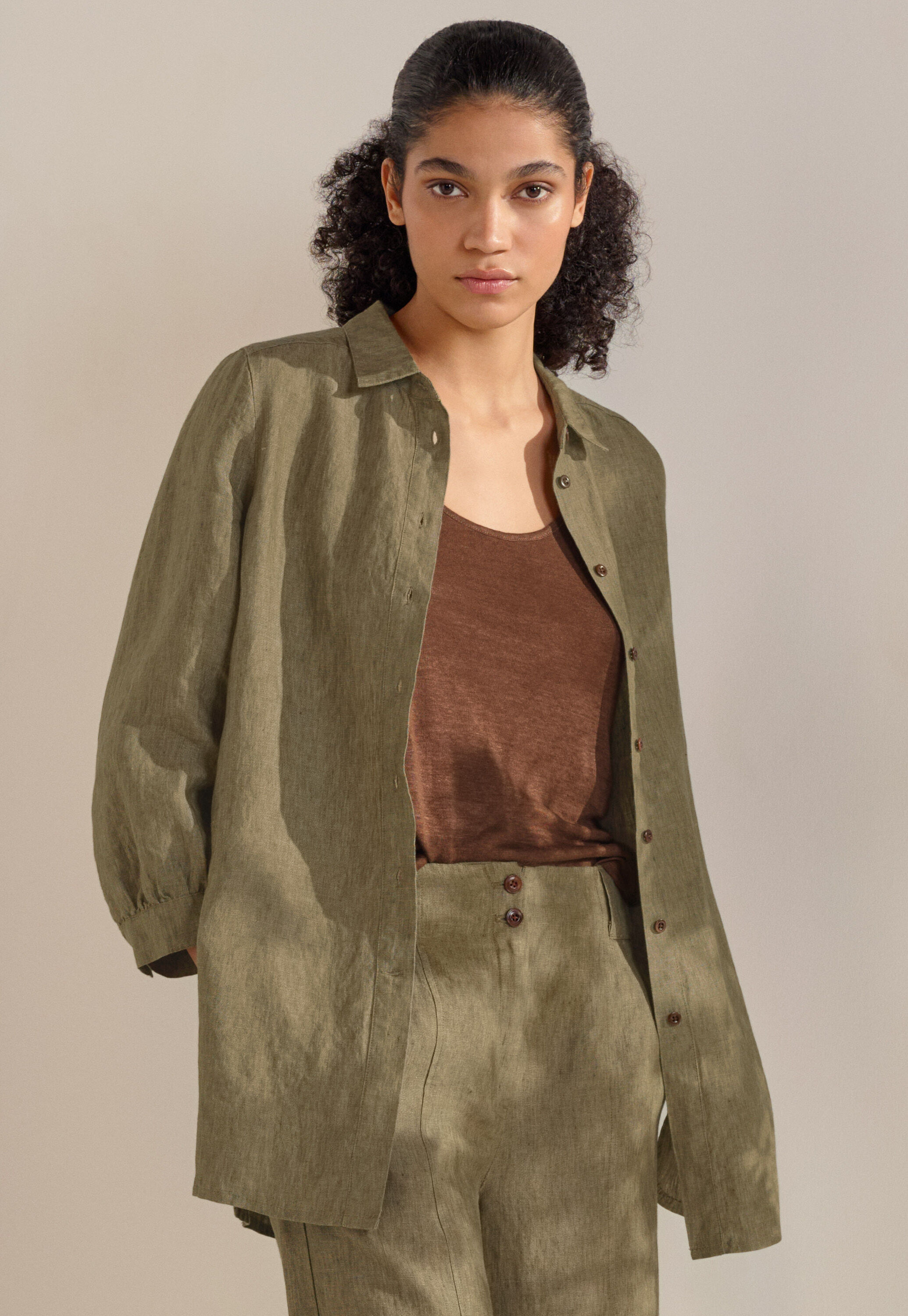 Deep side-split shirt