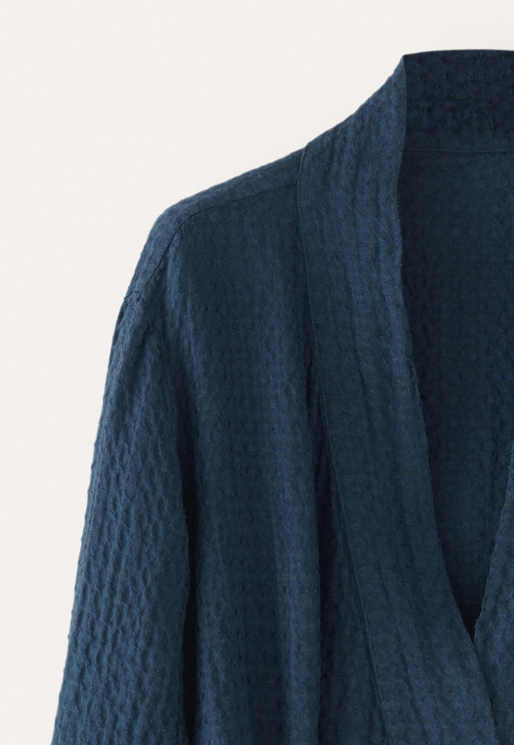 Textured belted robe