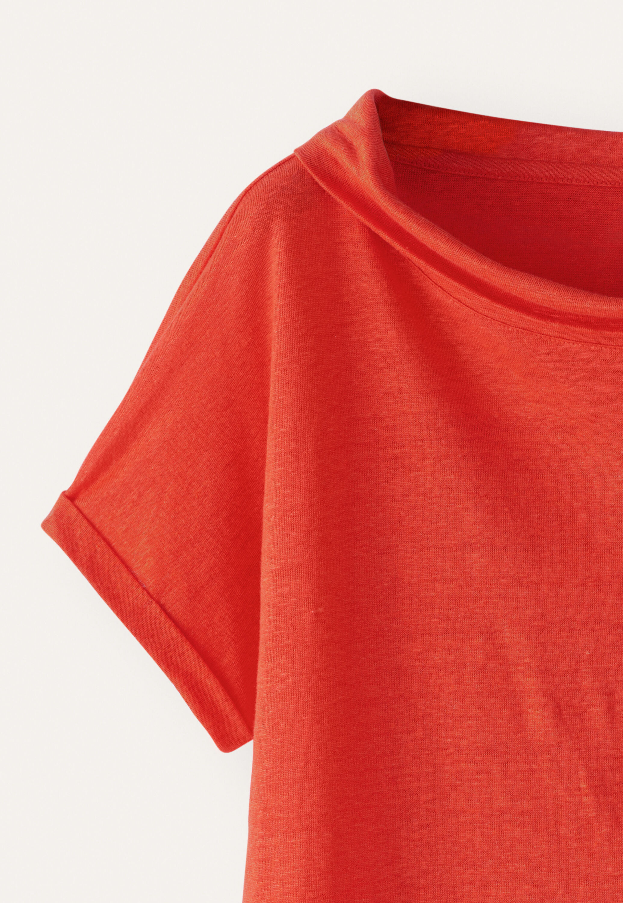 Turned-over neck top