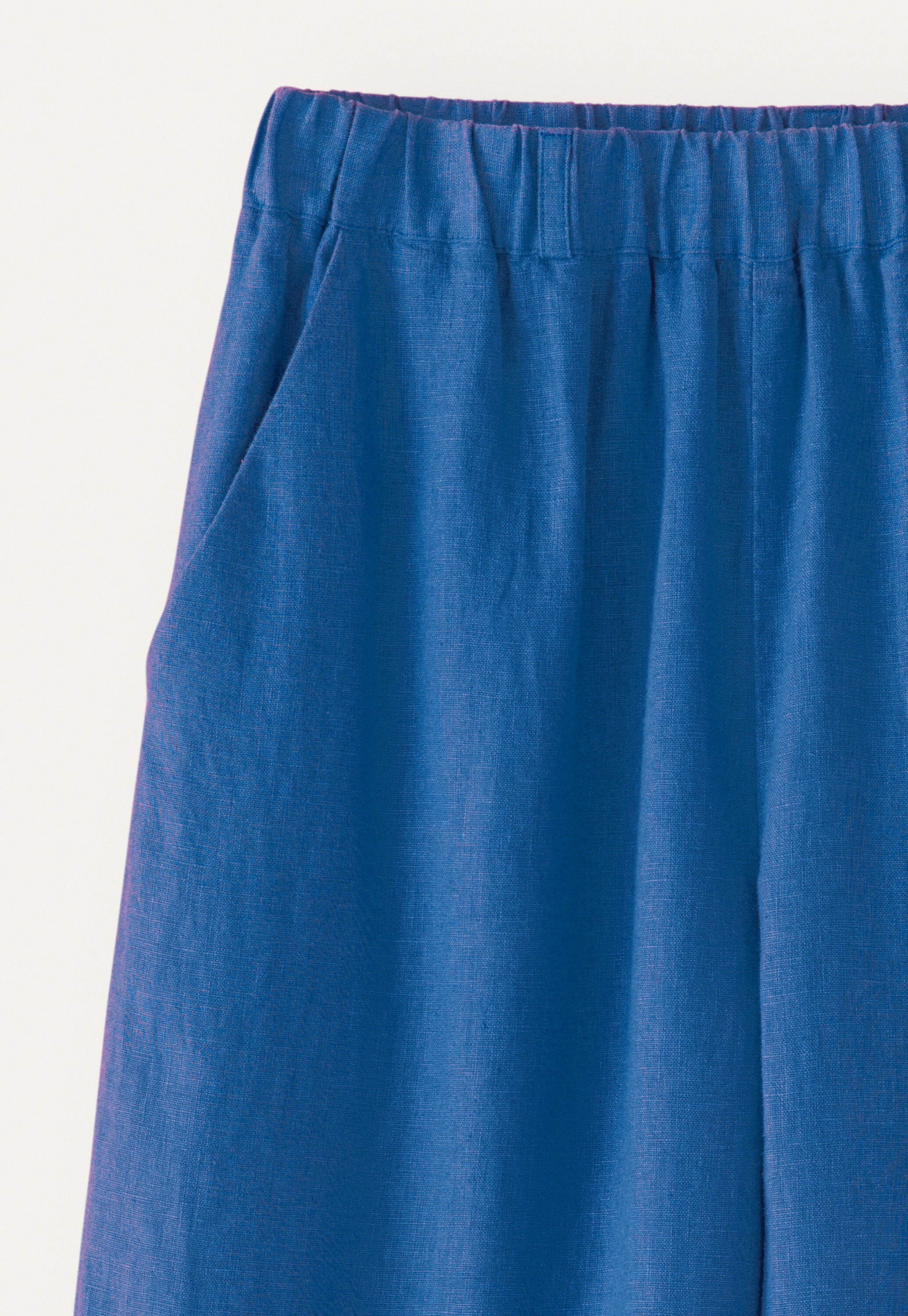 Cropped trousers