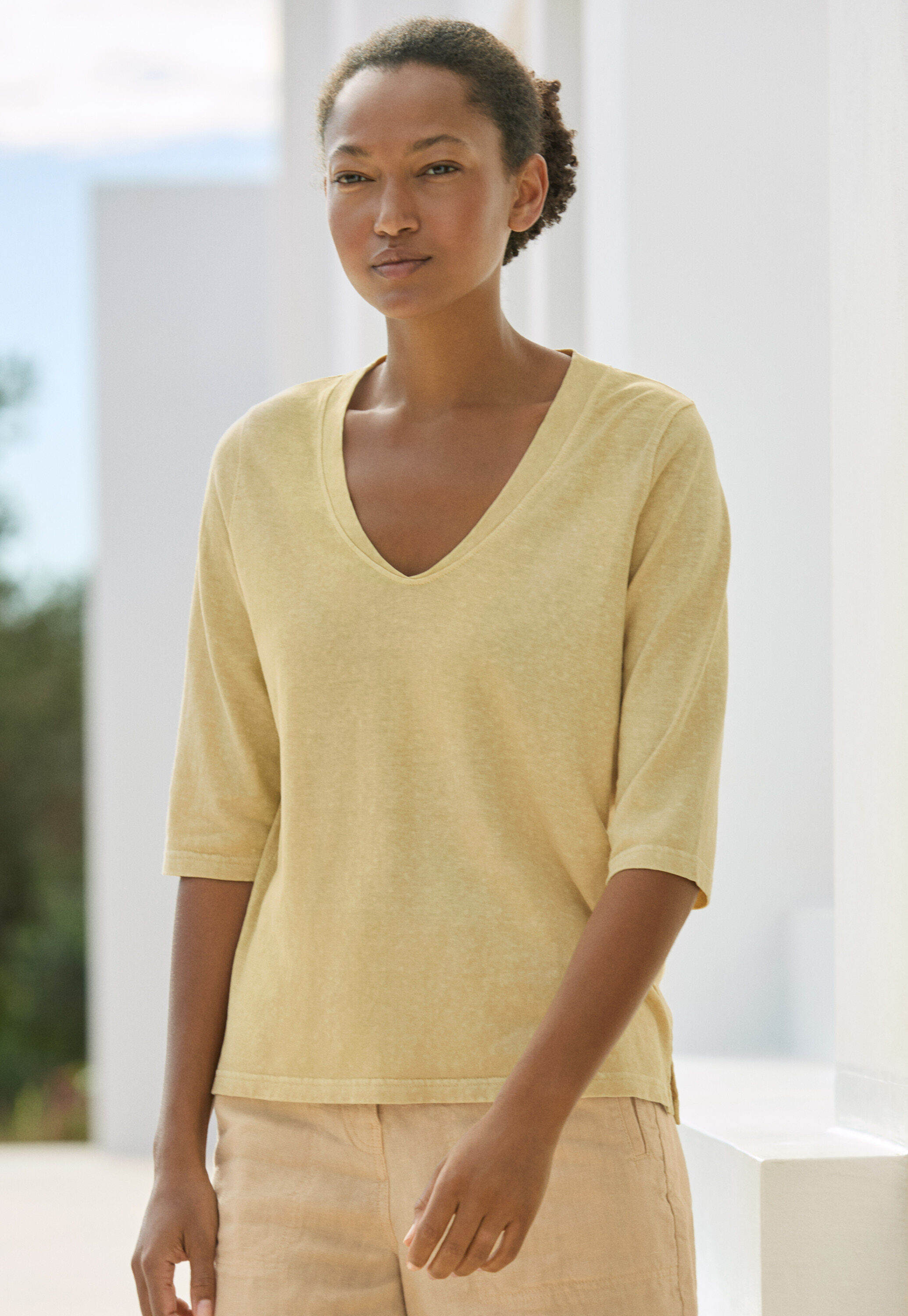 V-neck T-shirt