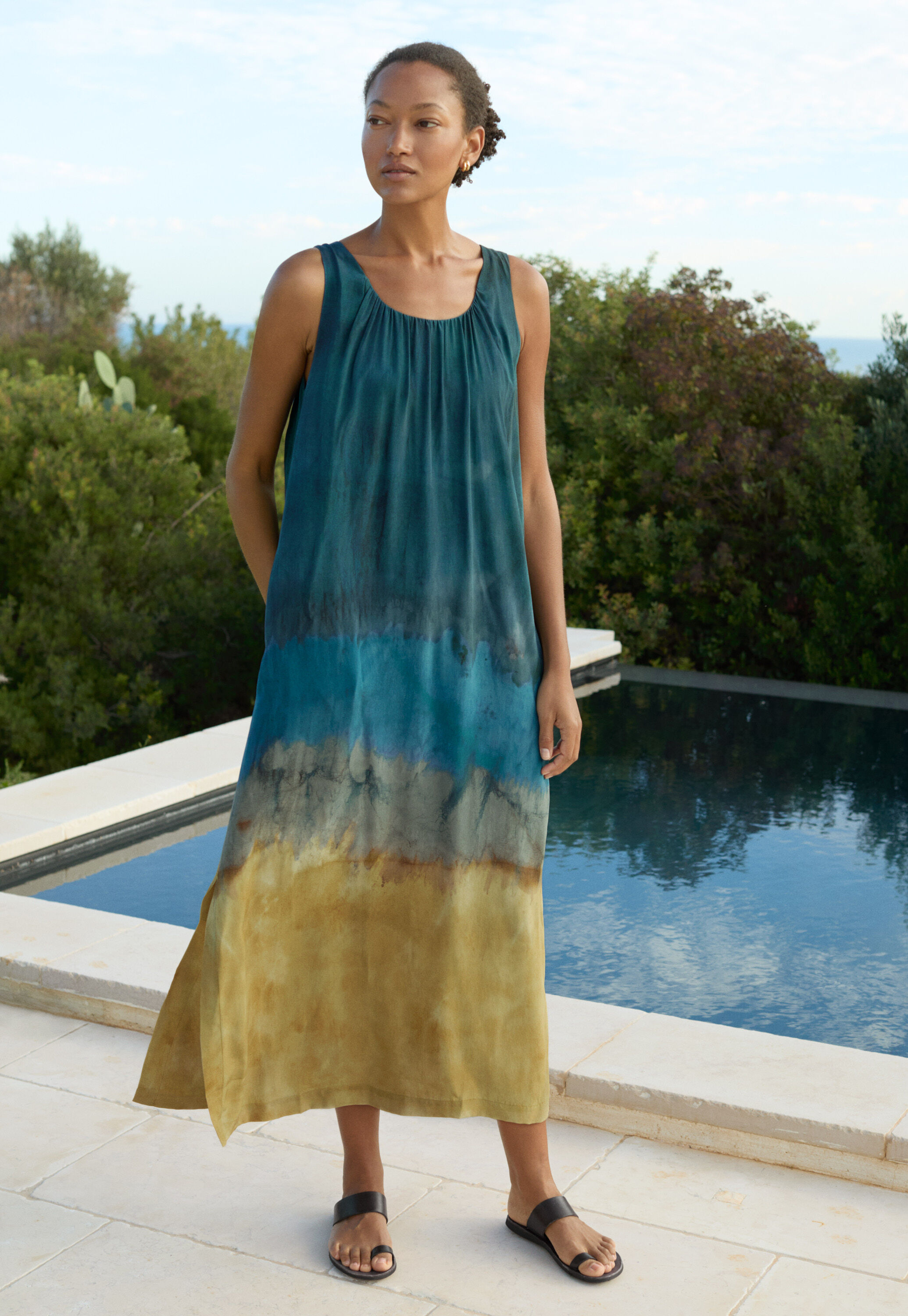 Printed sleeveless dress