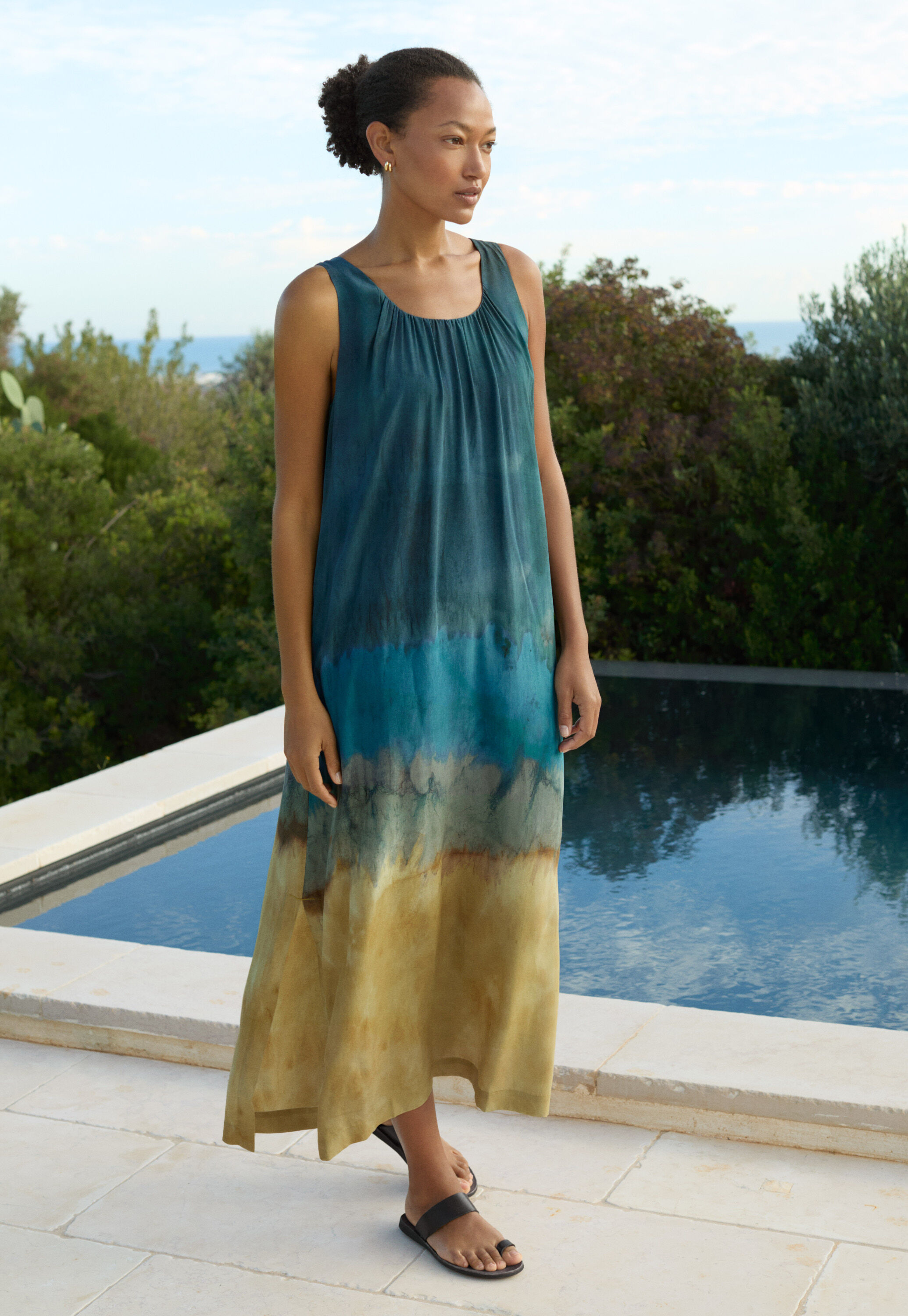 Printed sleeveless dress