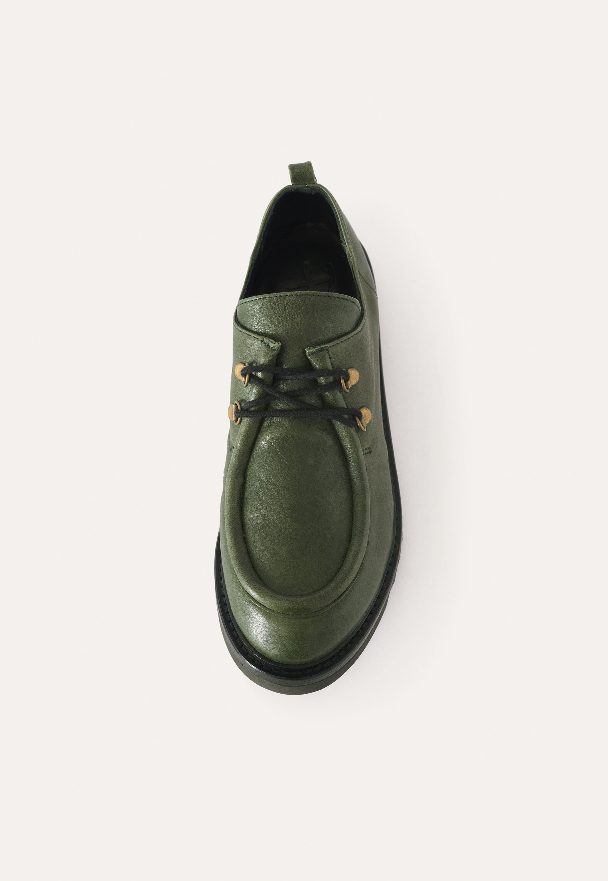Lace-up shoes