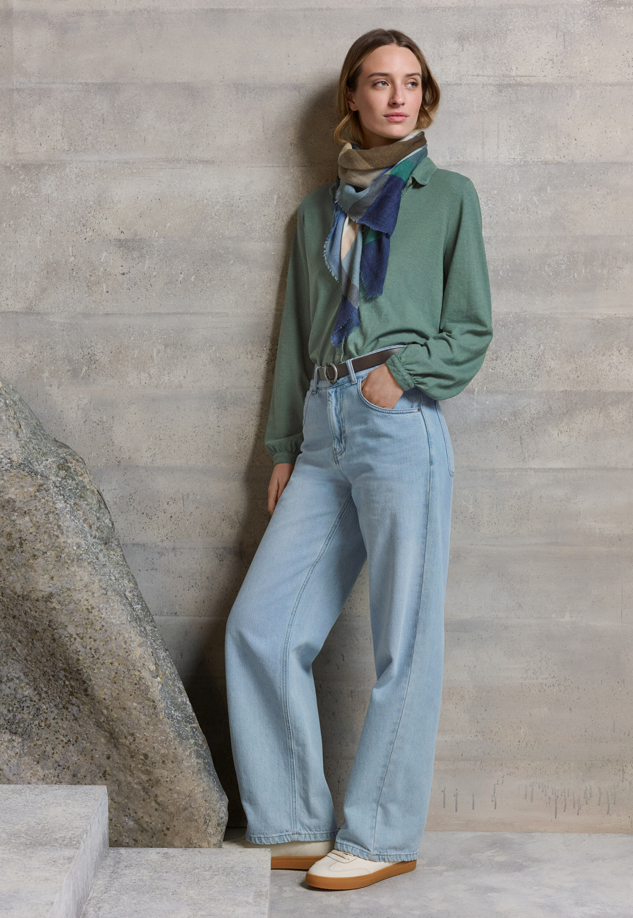 Edge-to-edge cardigan