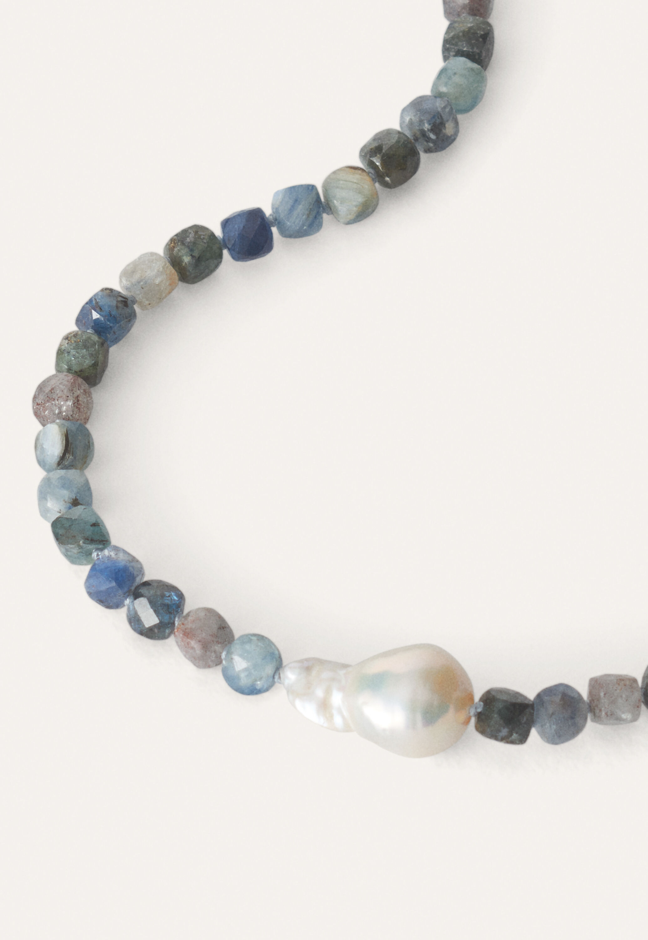 Beaded pearl necklace