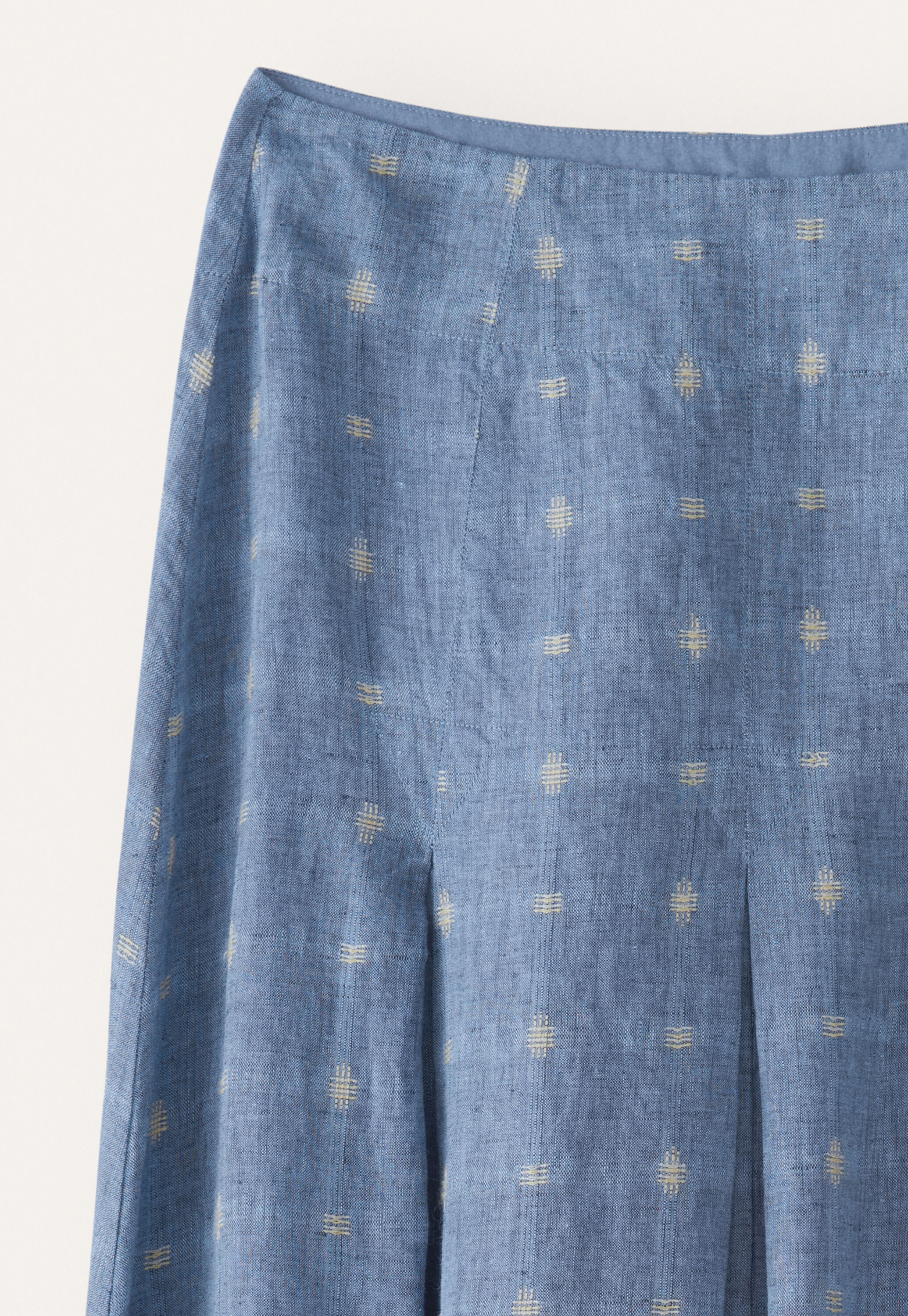 Dobby-weave pleated skirt