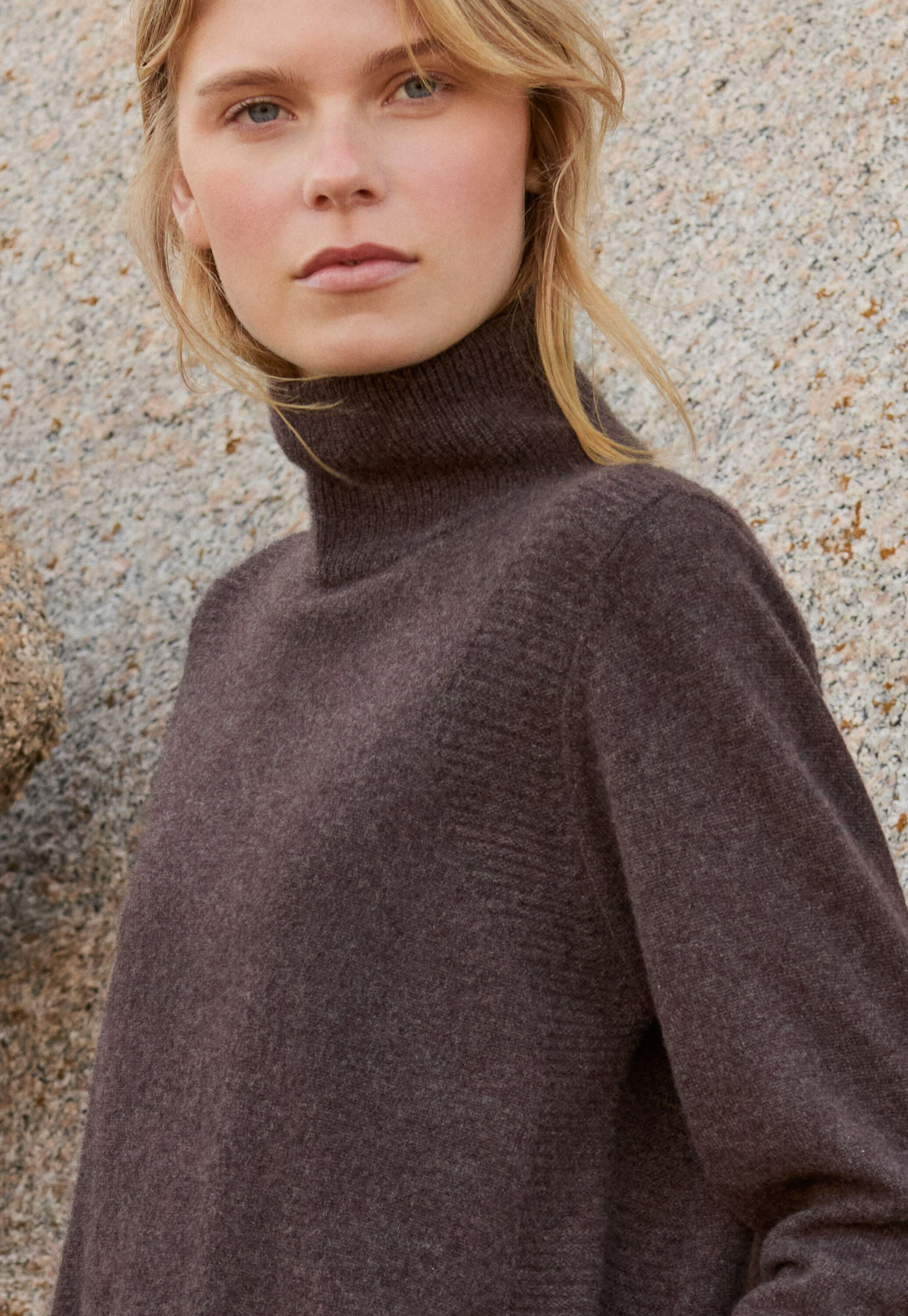 Edge-to-edge cardigan