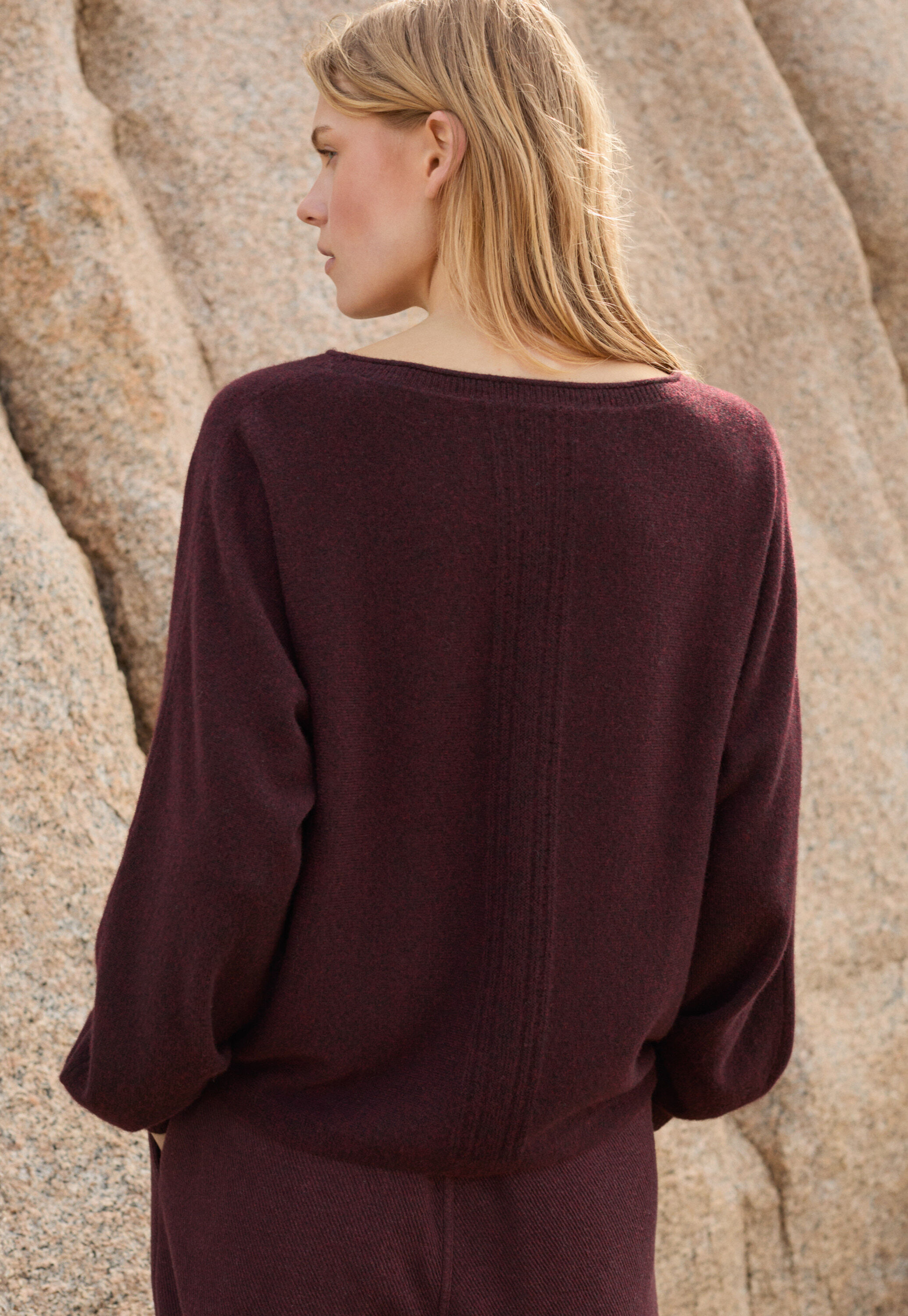 Dolman pleated-sleeve sweater, Blackberry, large
