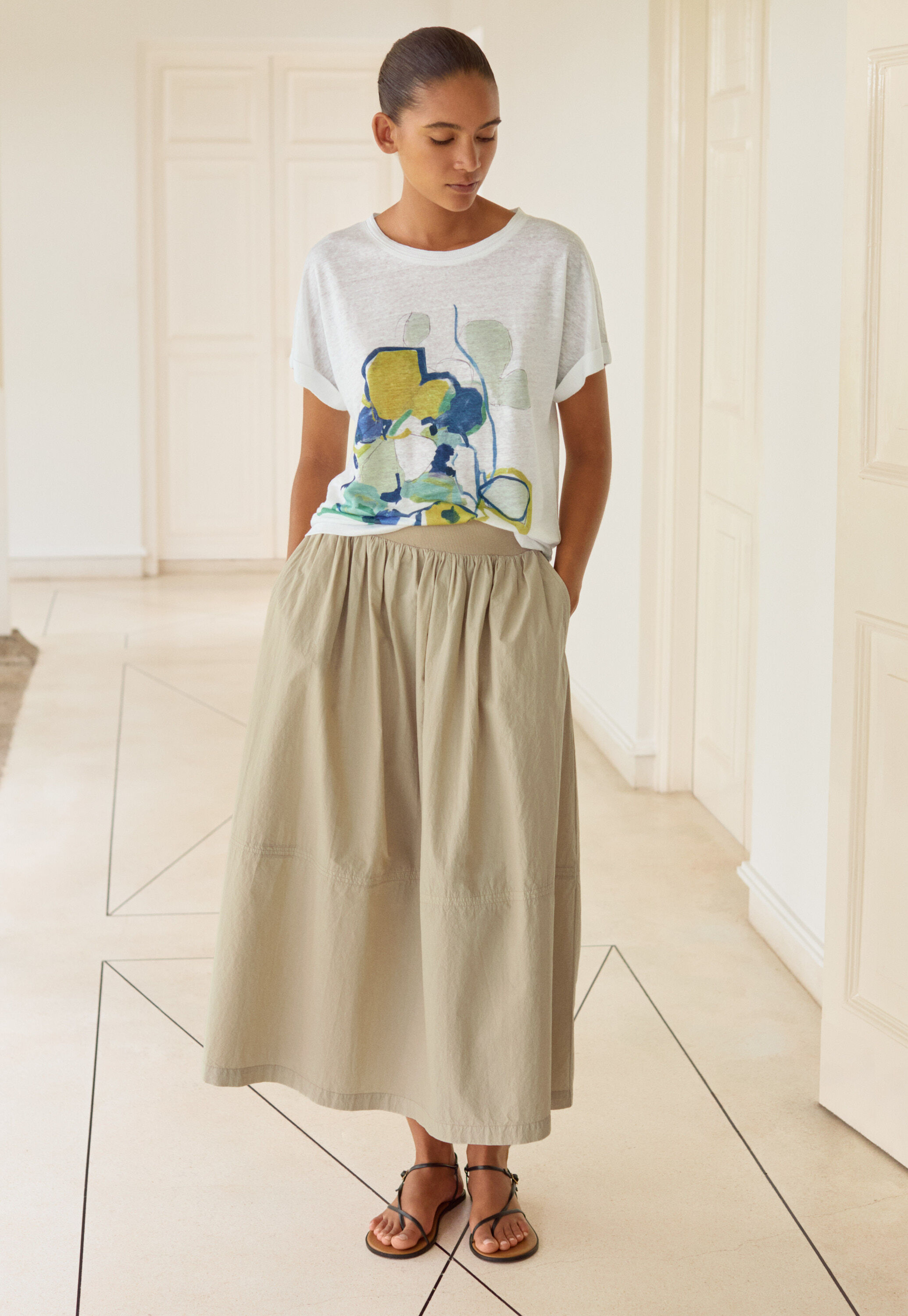 Bell-shaped skirt
