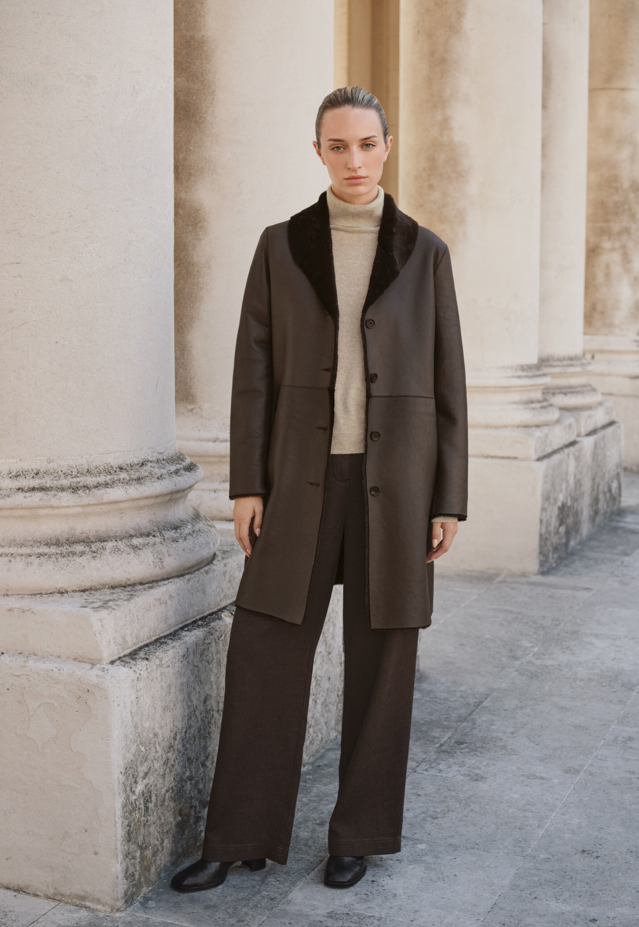 Straight-leg trousers