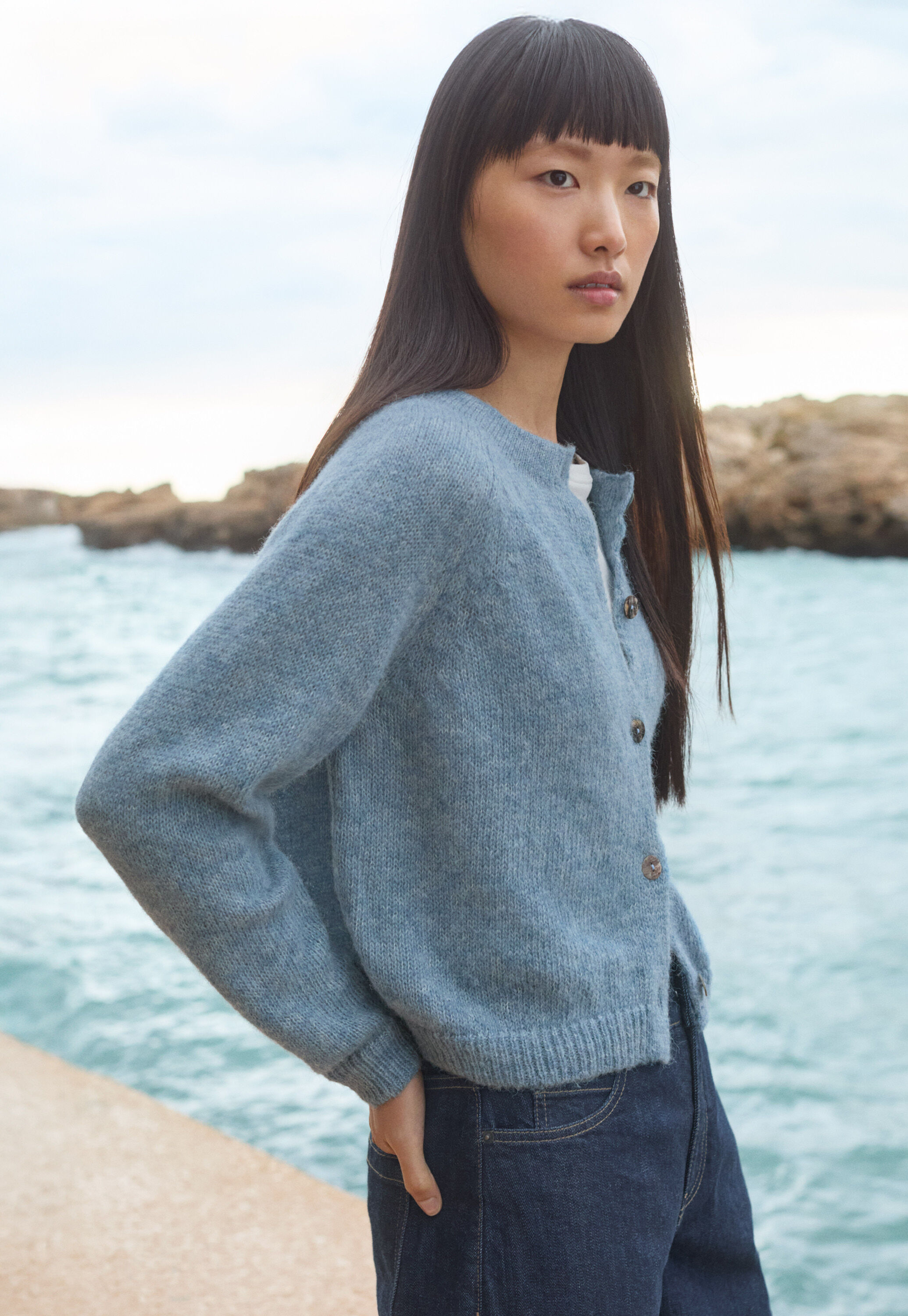 Raglan-sleeve cardigan