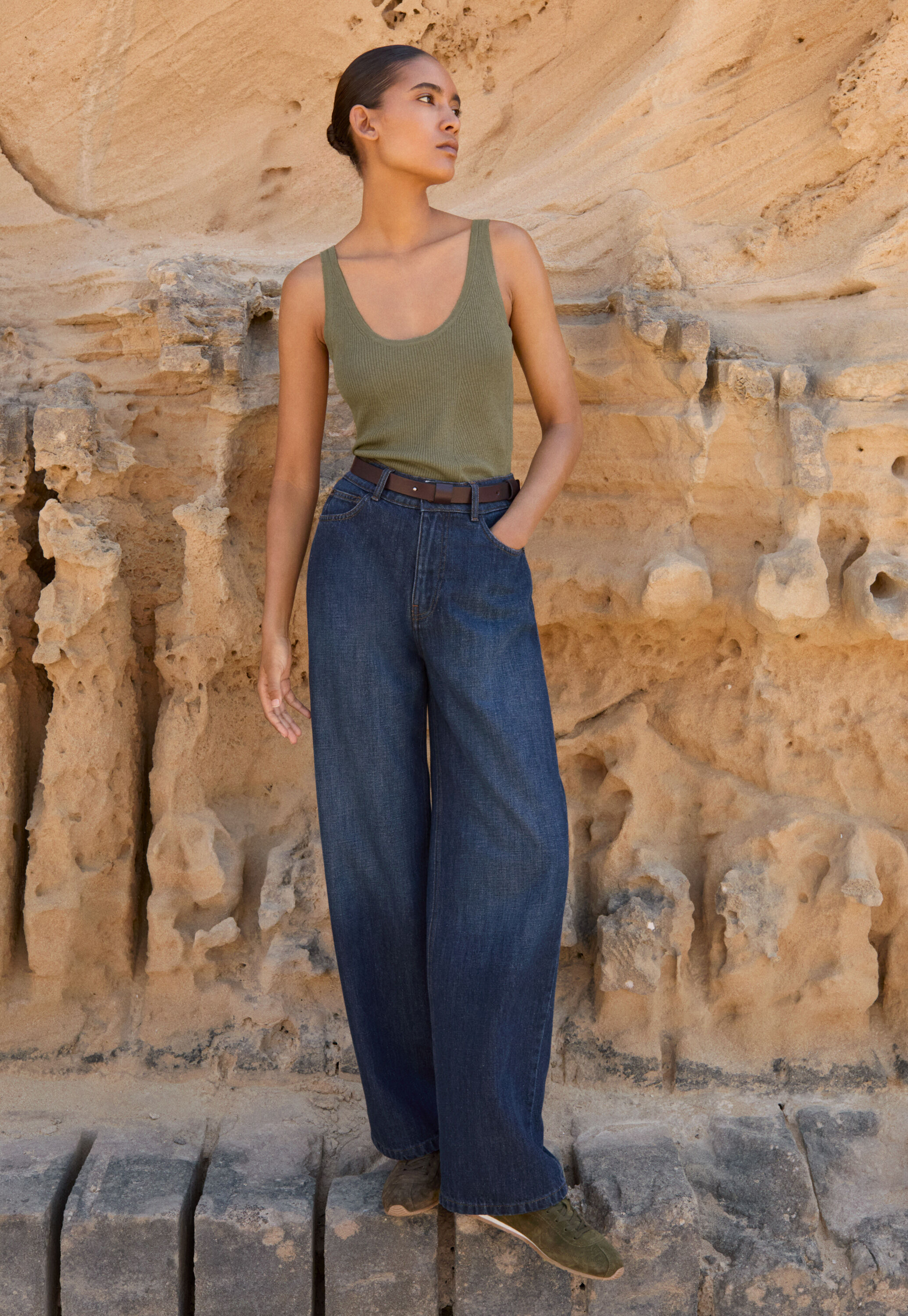 Straight-leg jeans, Dark mid wash, large