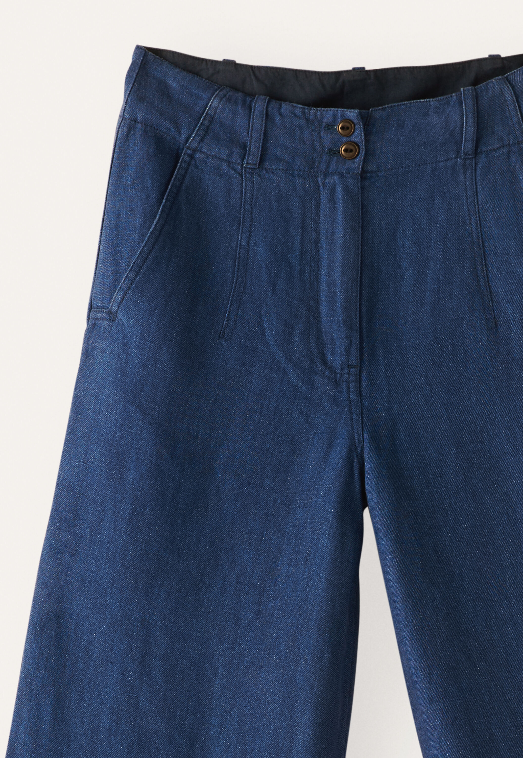 Wide-leg trousers