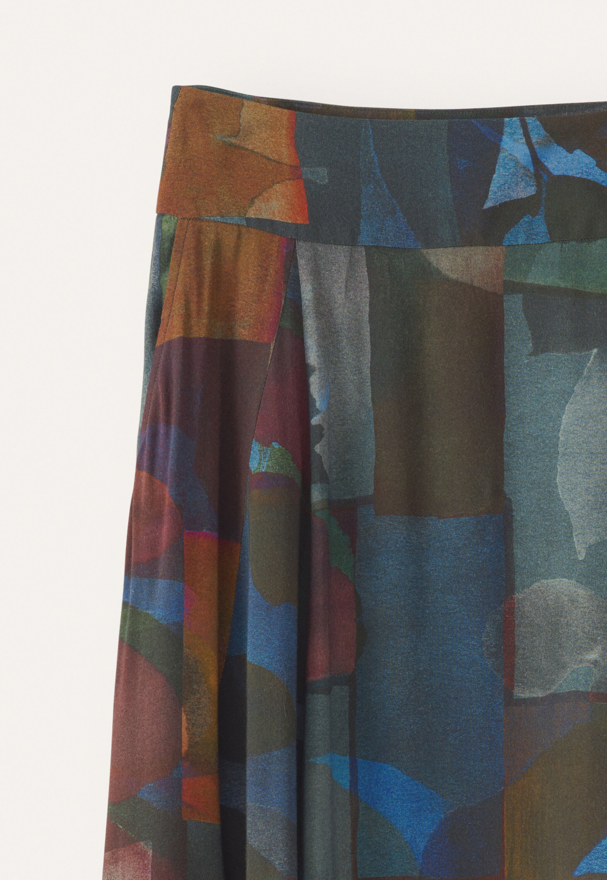 Long godet skirt