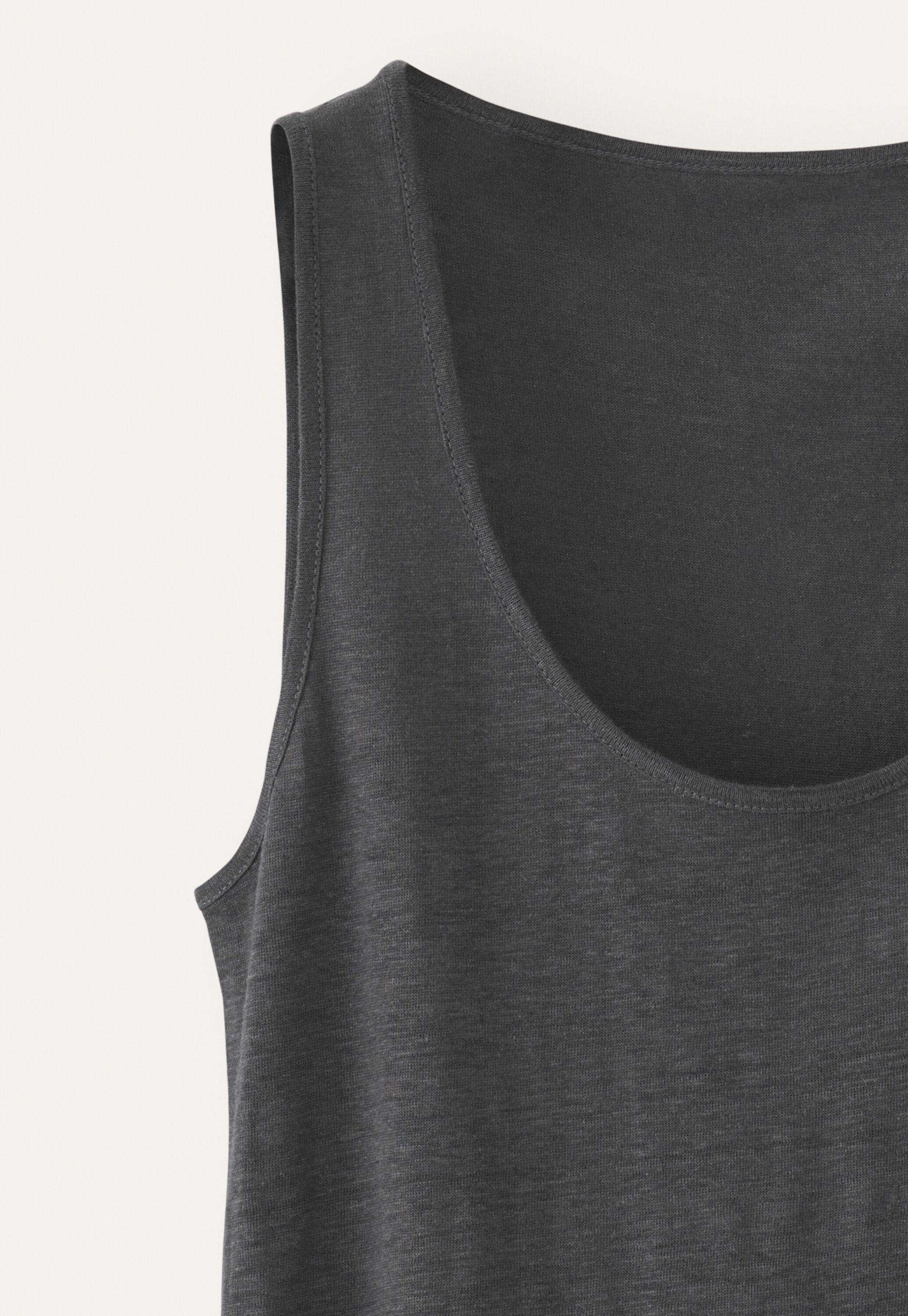 Simple vest
