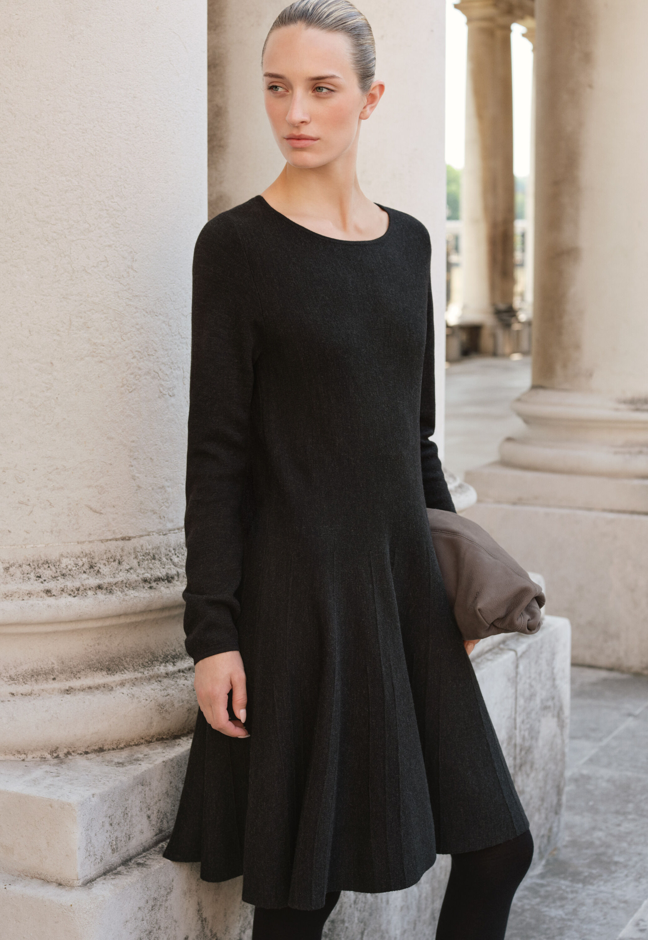 Knitted fit-and-flare dress, Washed black, large