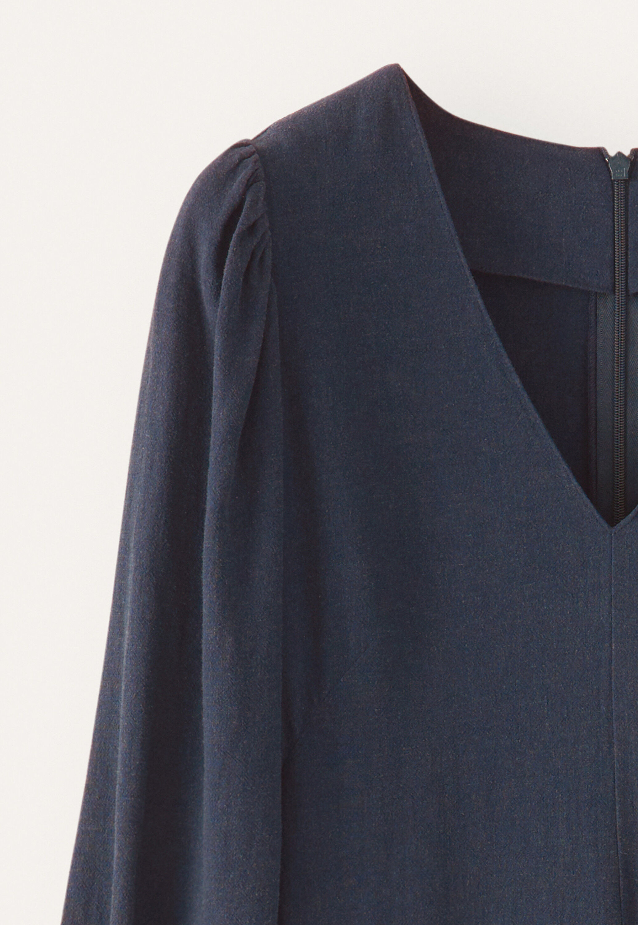 Long v-neck dress, Midnight, large