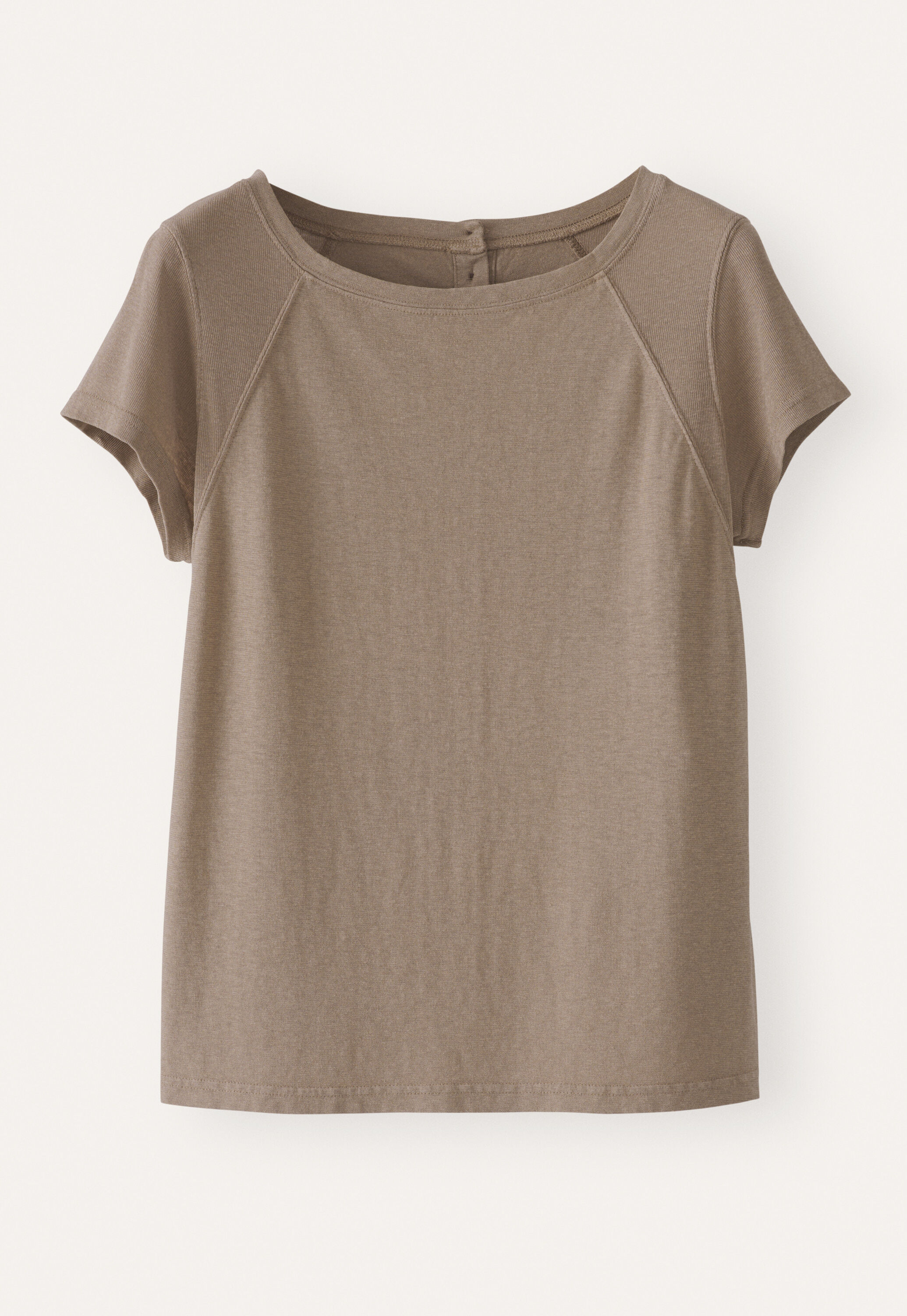 Raglan-sleeve top