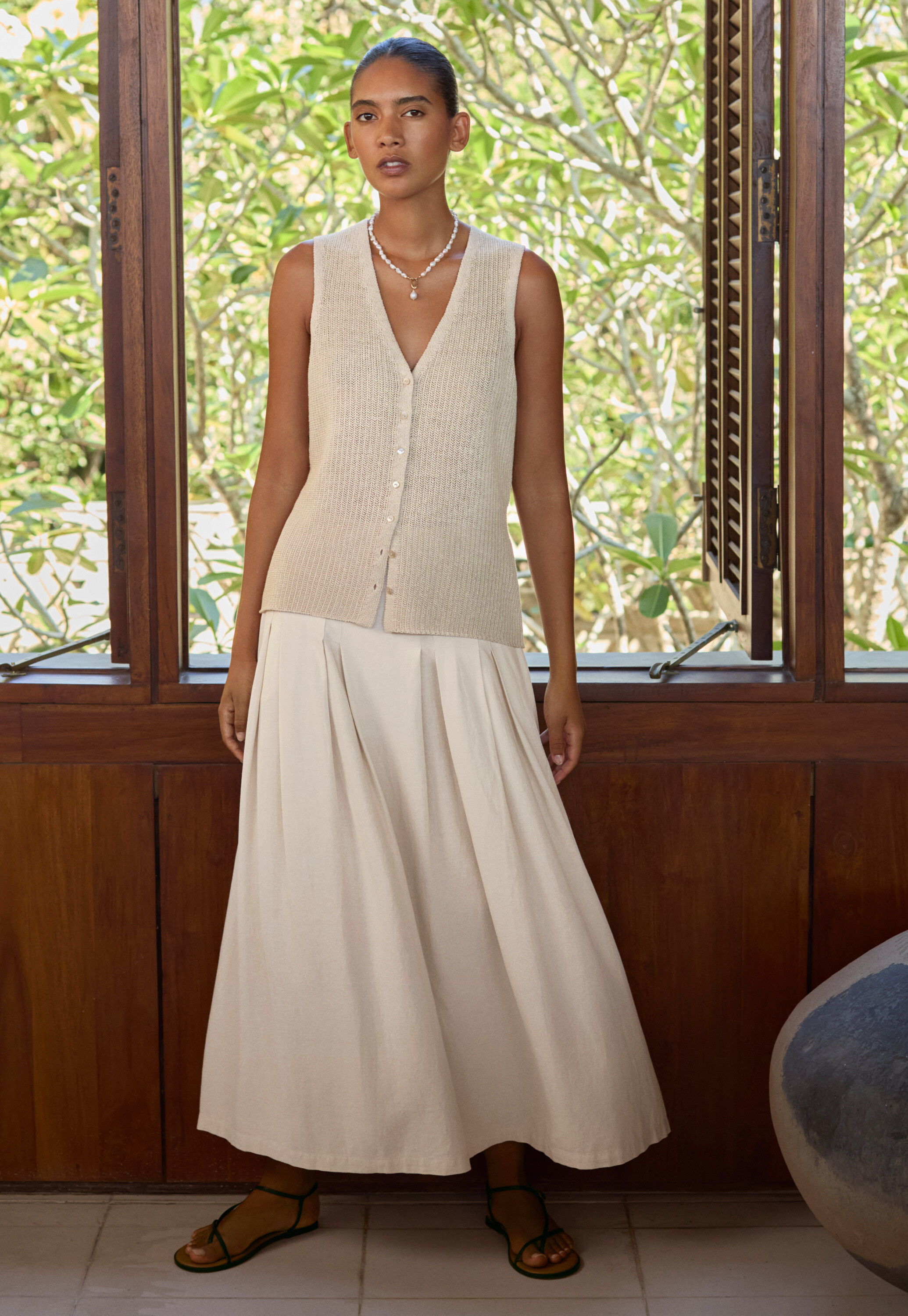 Long pleated skirt
