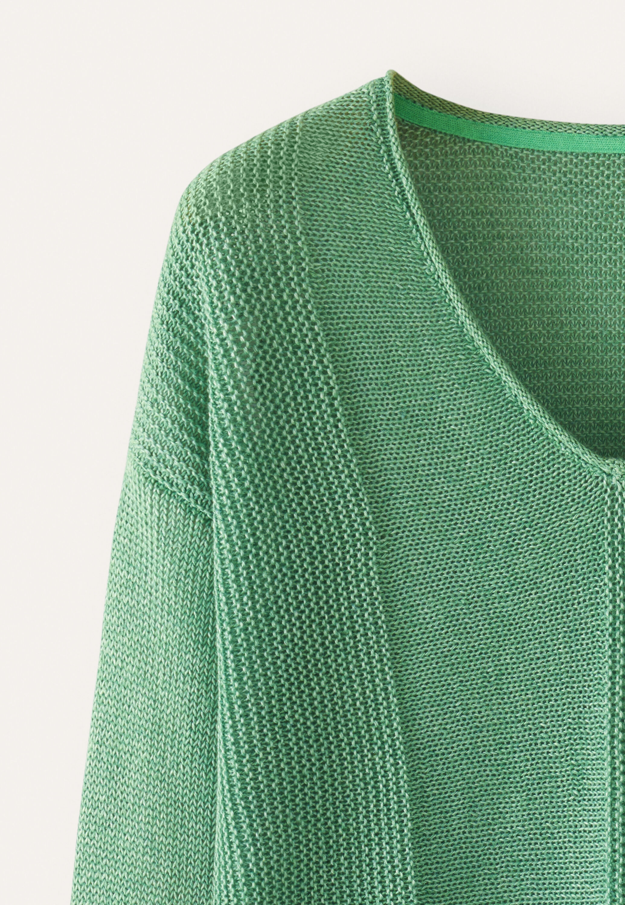 V-neck ribbed panel sweater