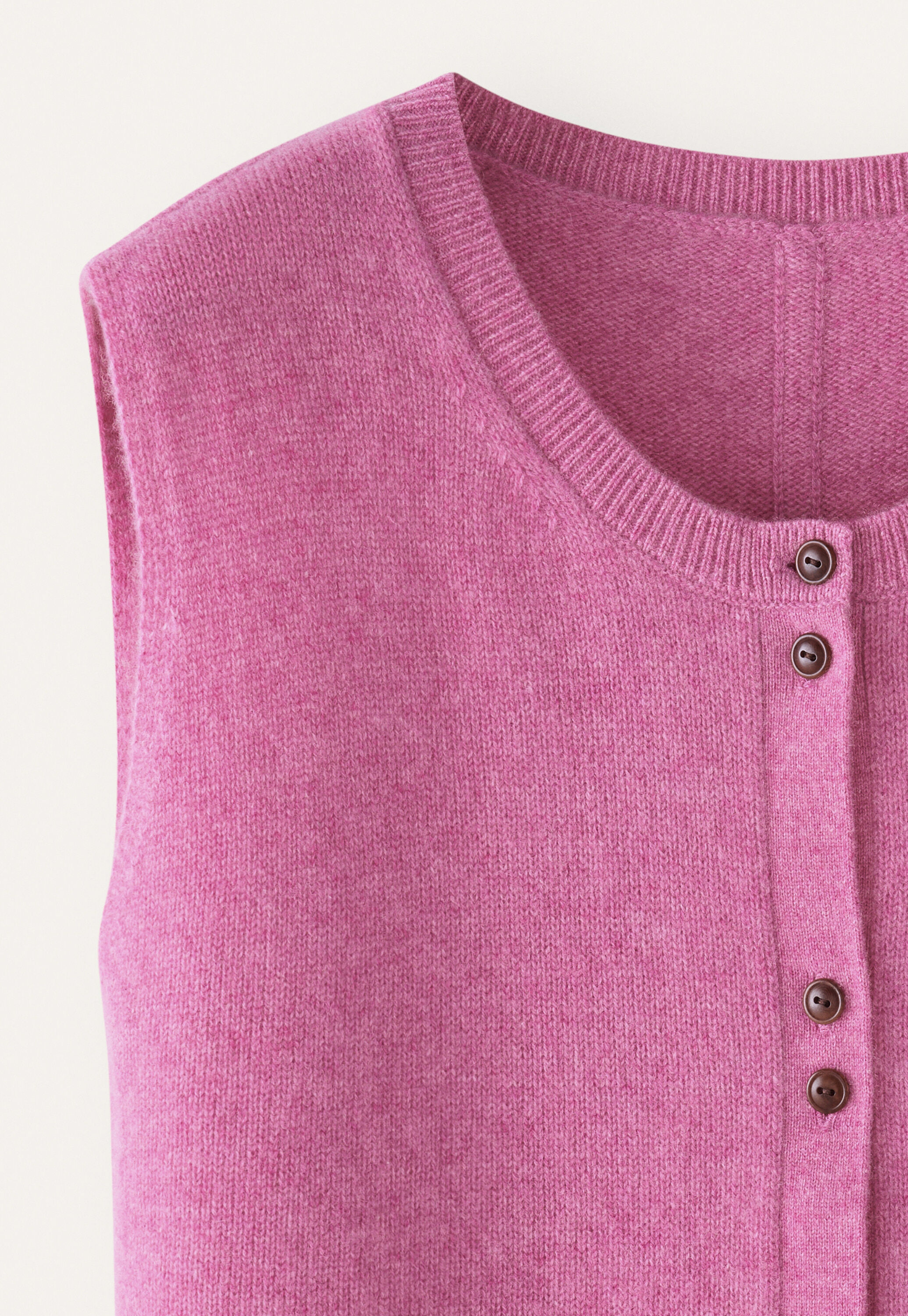 Sleeveless sweater