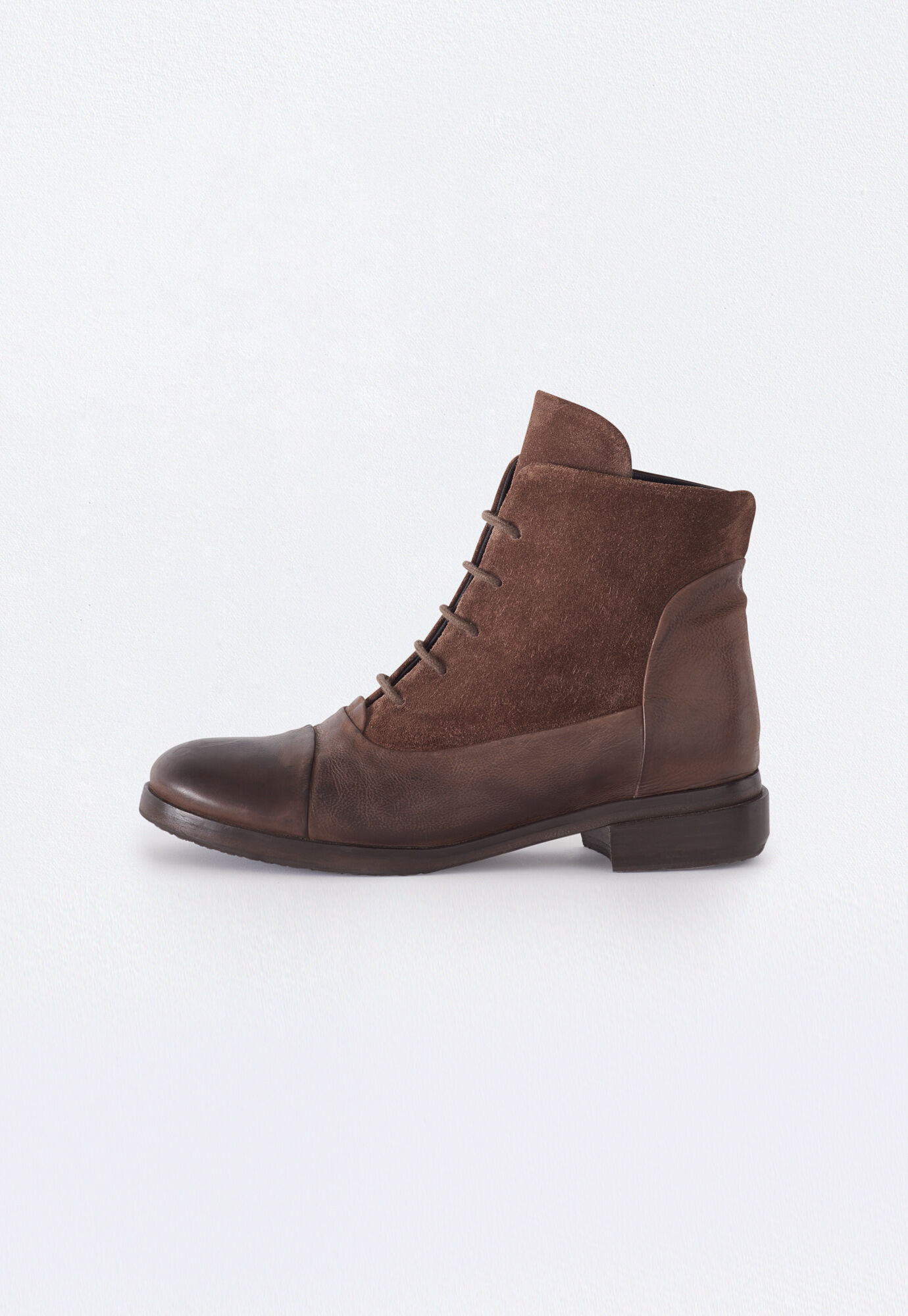 Lace-up boots