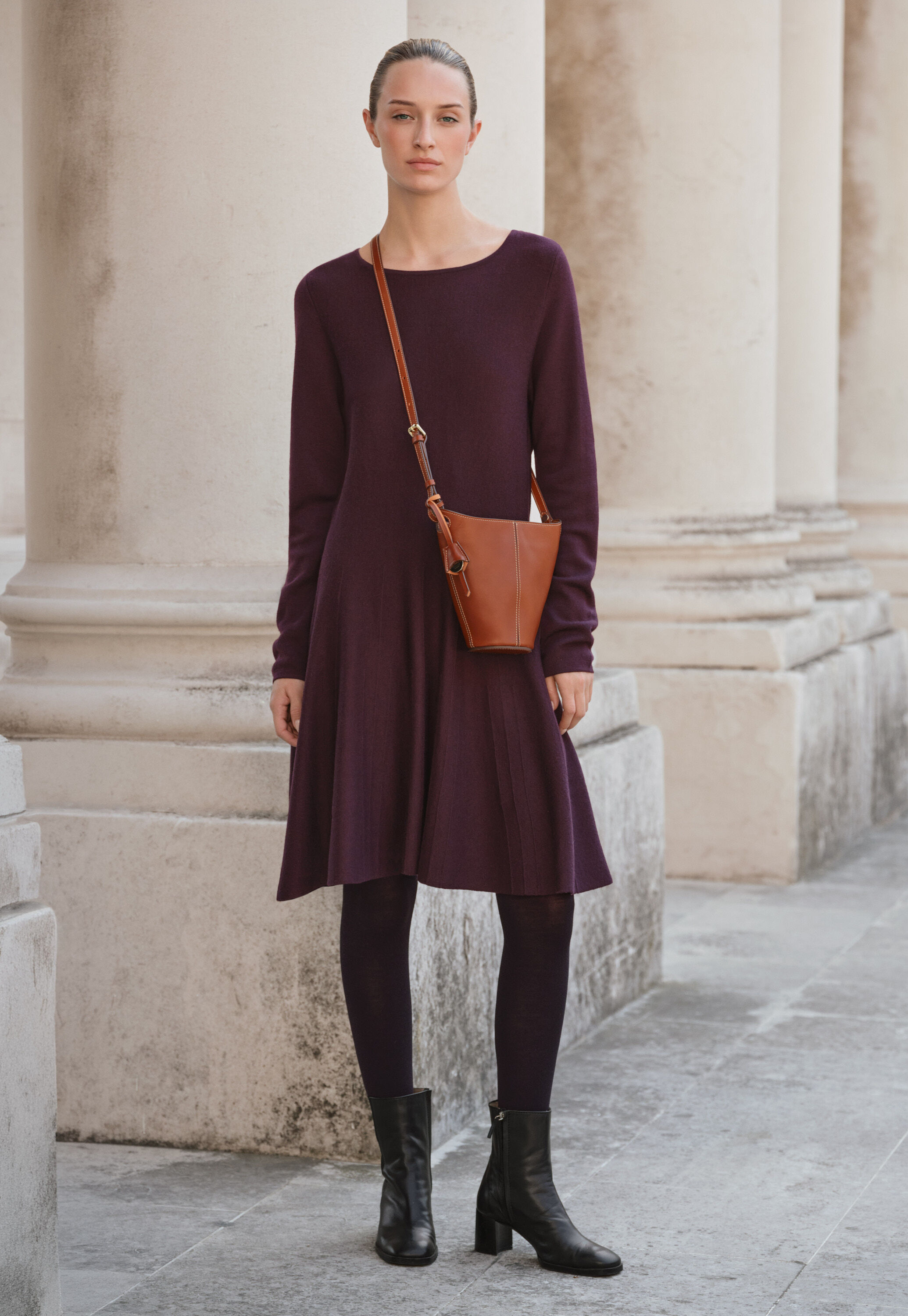 Knitted fit-and-flare dress, Aubergine, large