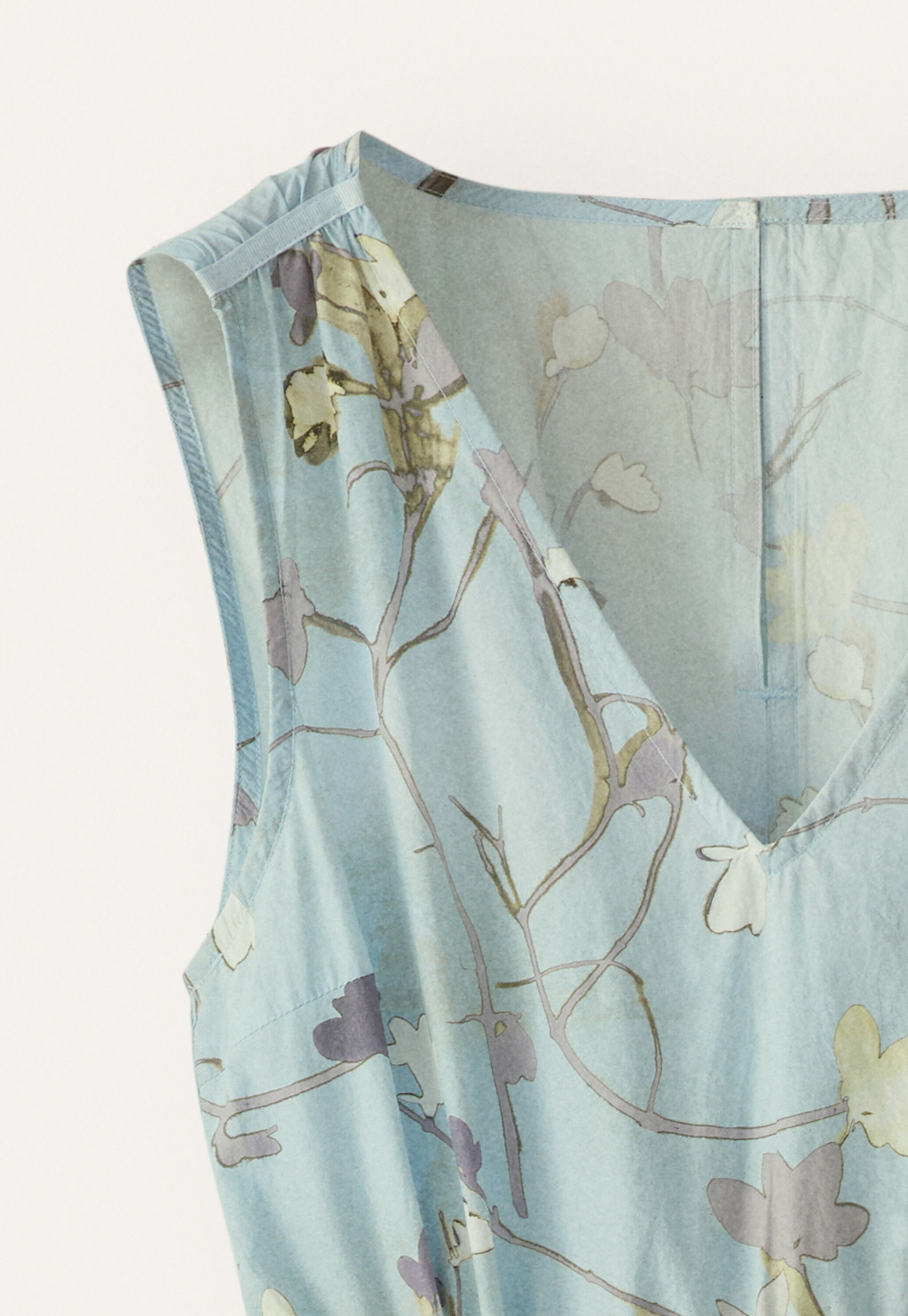 Printed v-neck dress