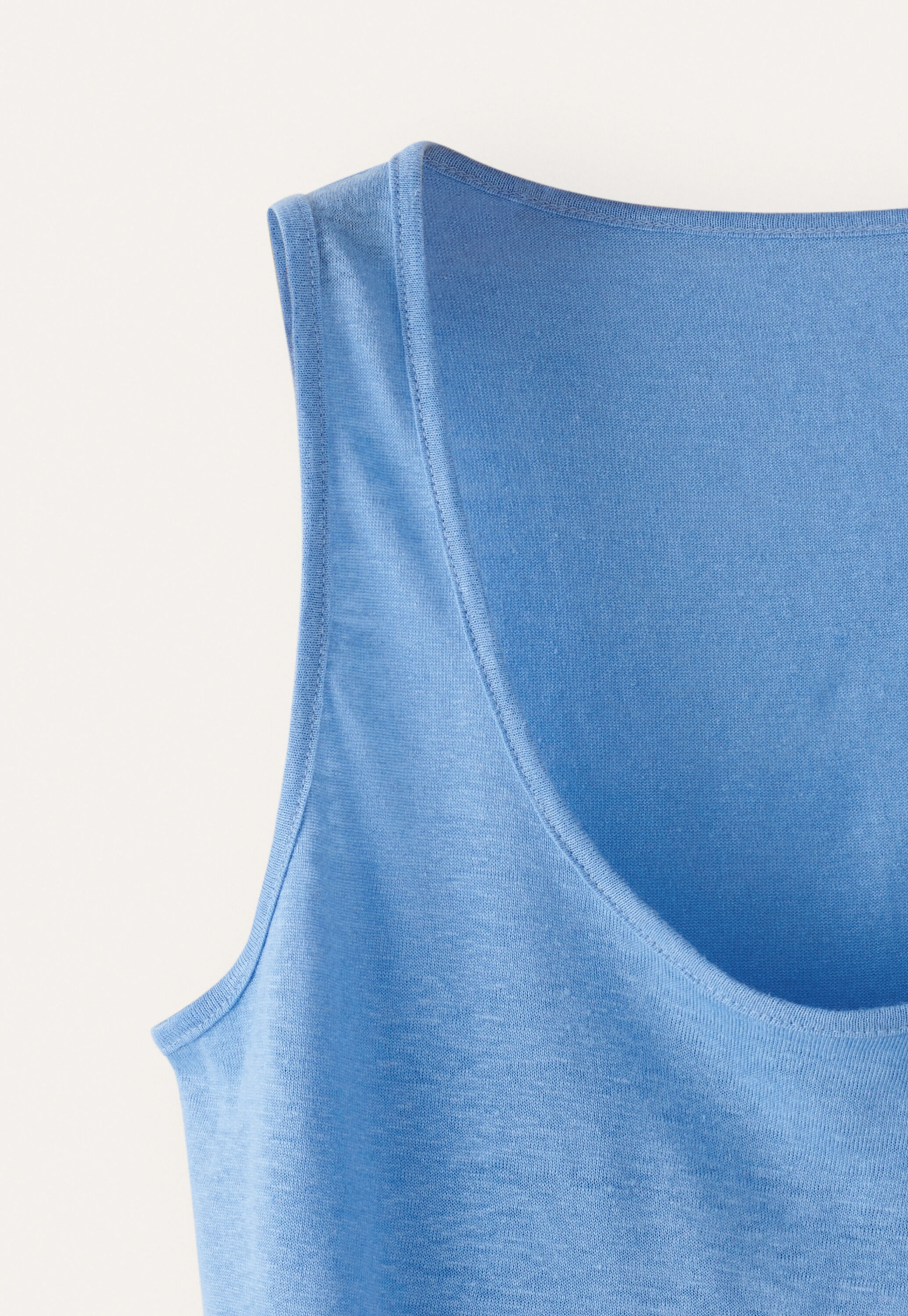 Simple vest