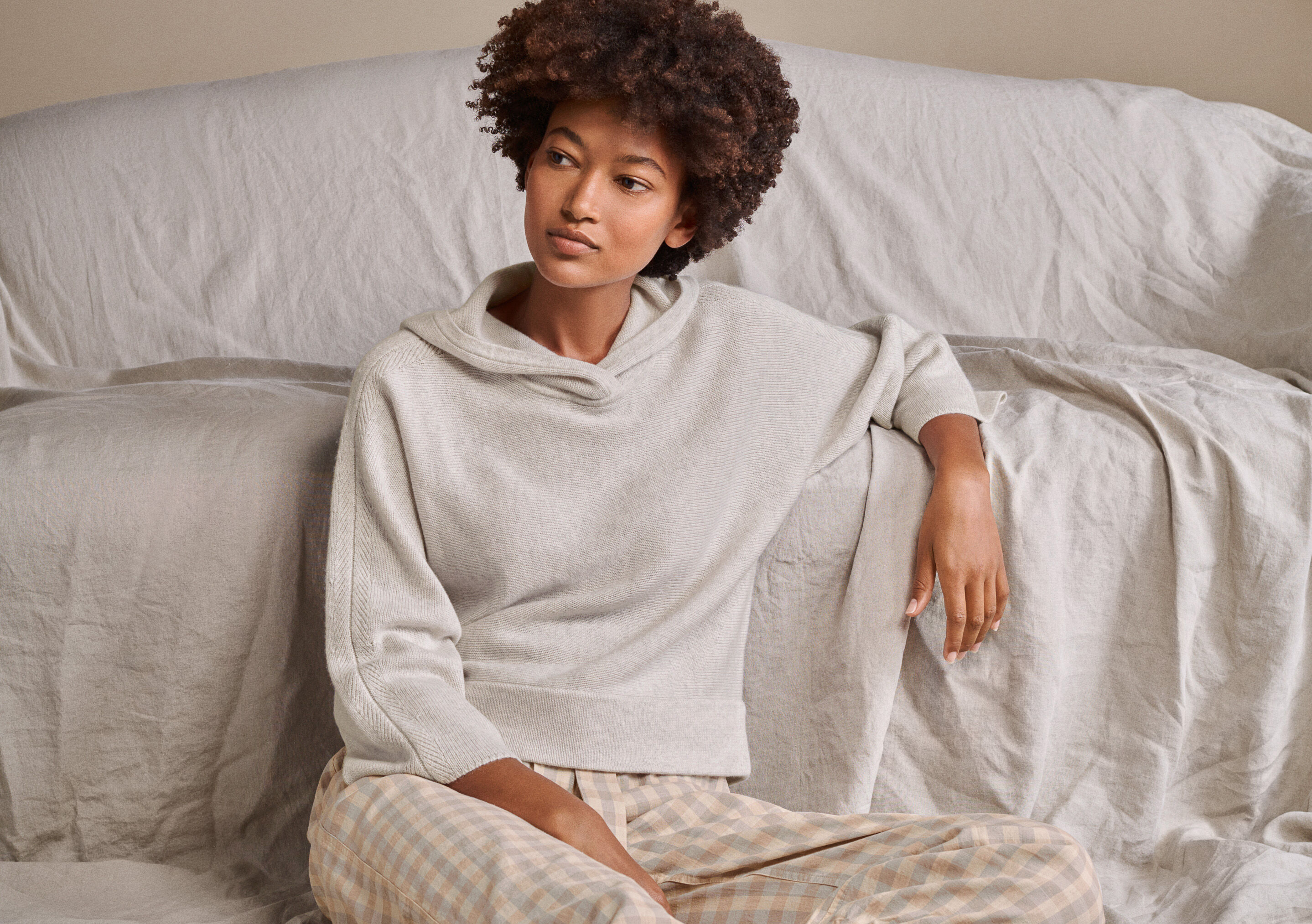 Hooded sweater