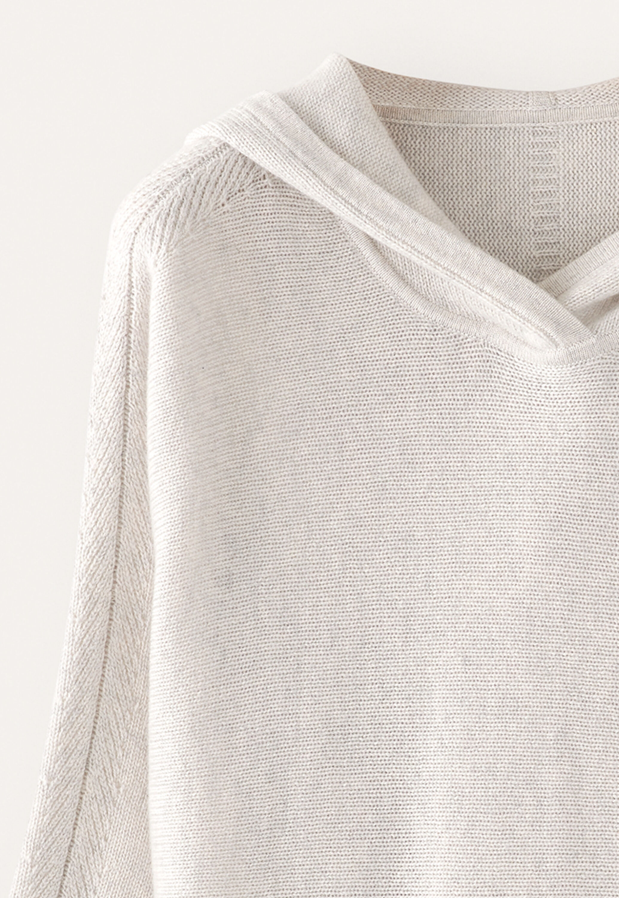Hooded sweater