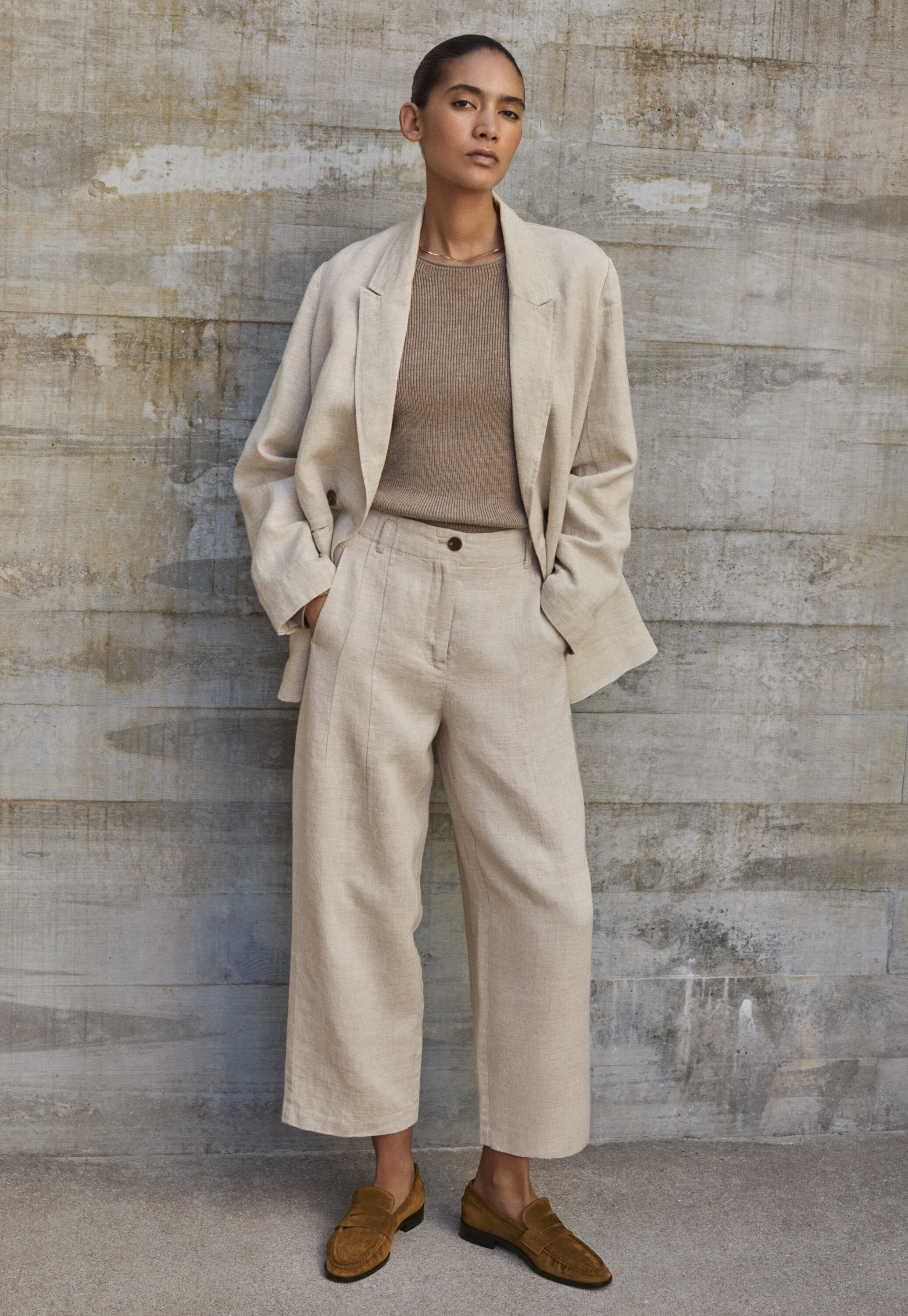 Round-neck sweater