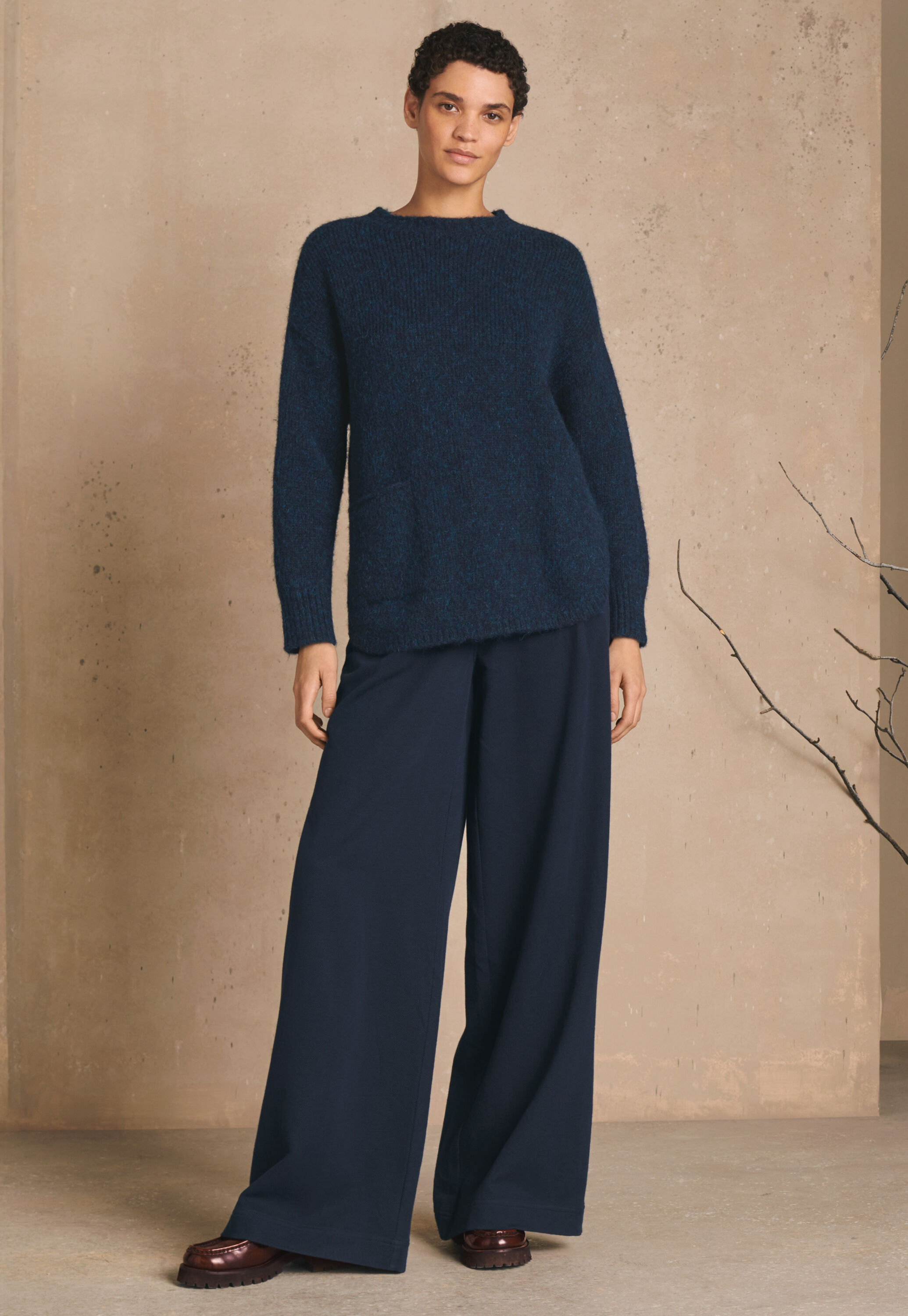 Wide-leg trousers