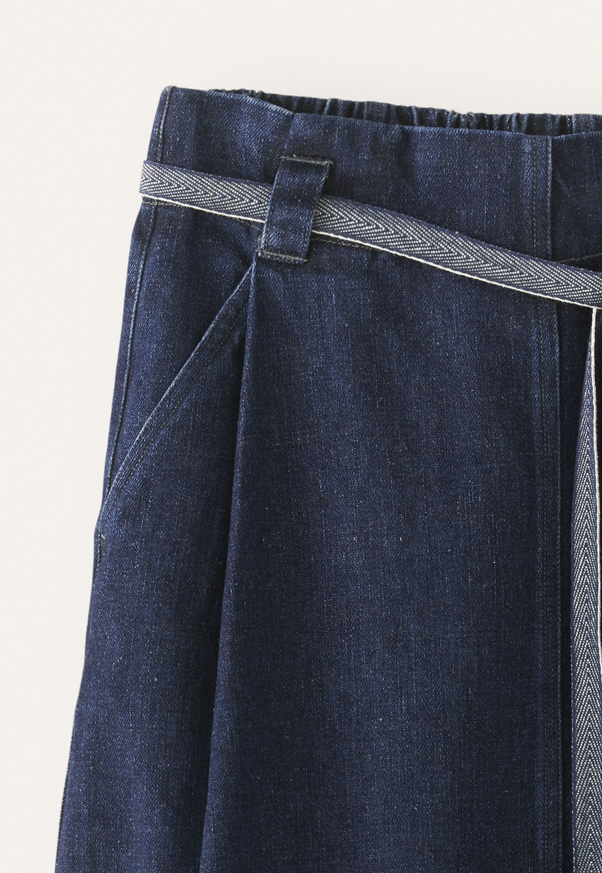Pleat-front skirt