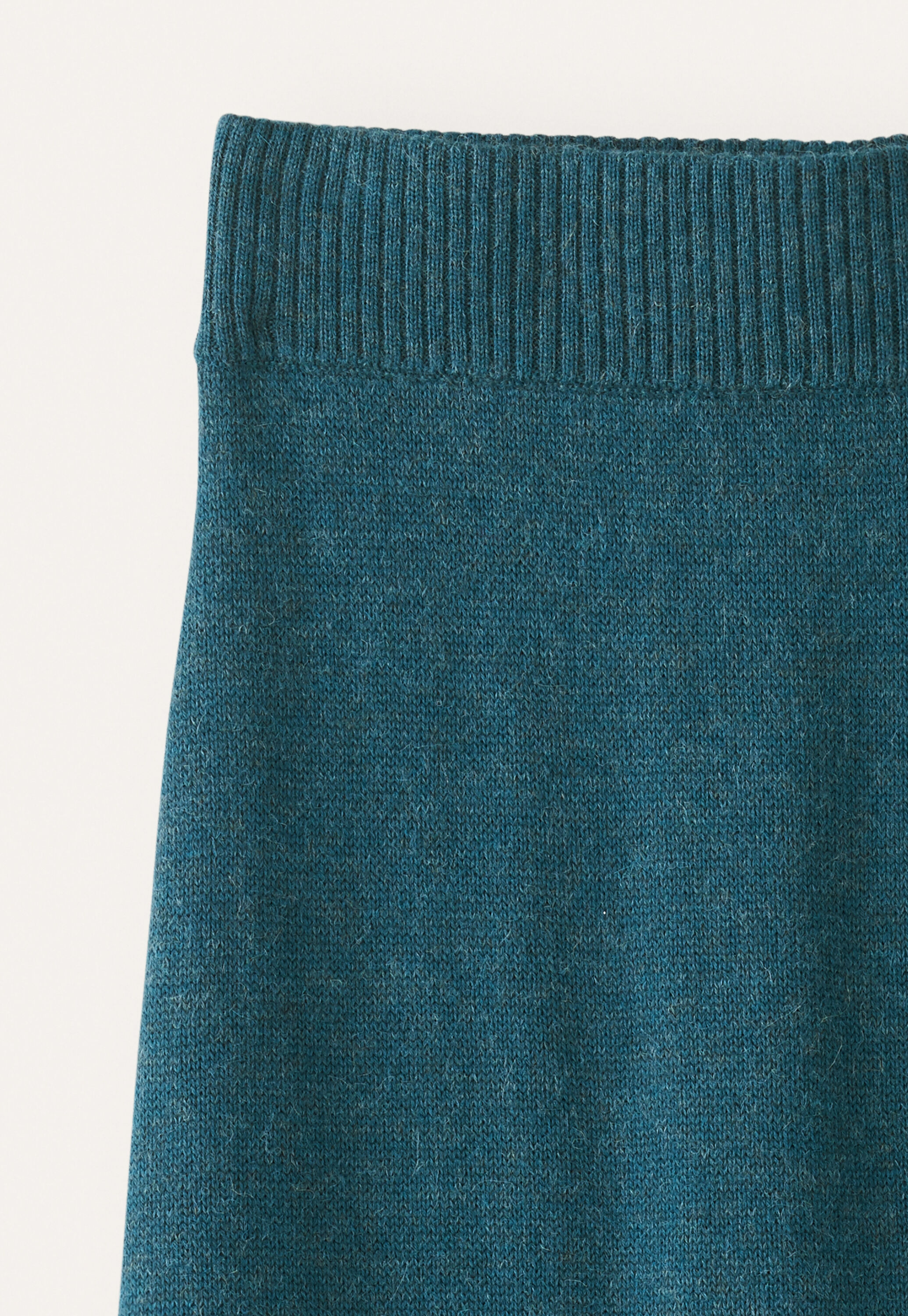 Knitted skirt