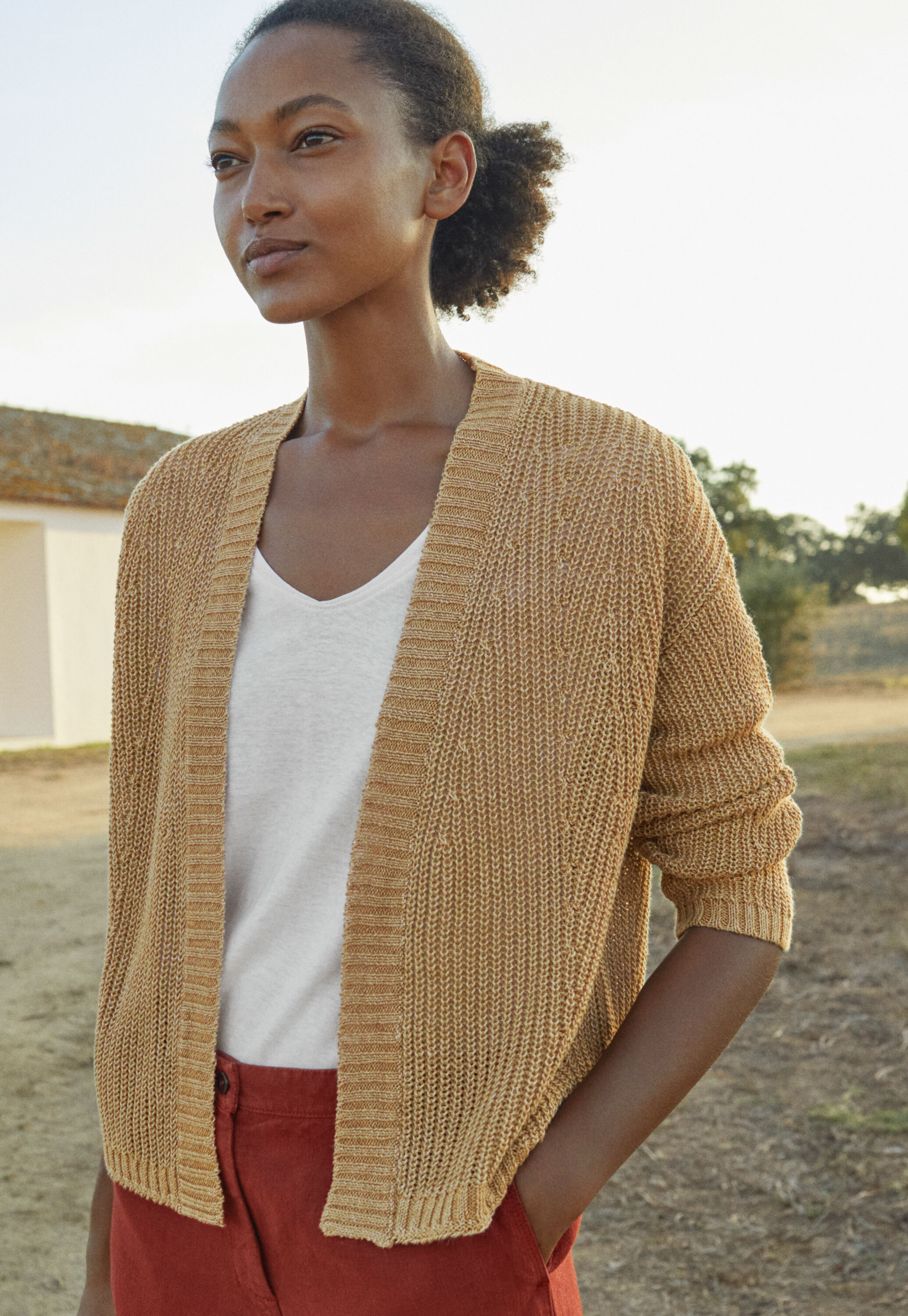 Edge-to-edge cardigan